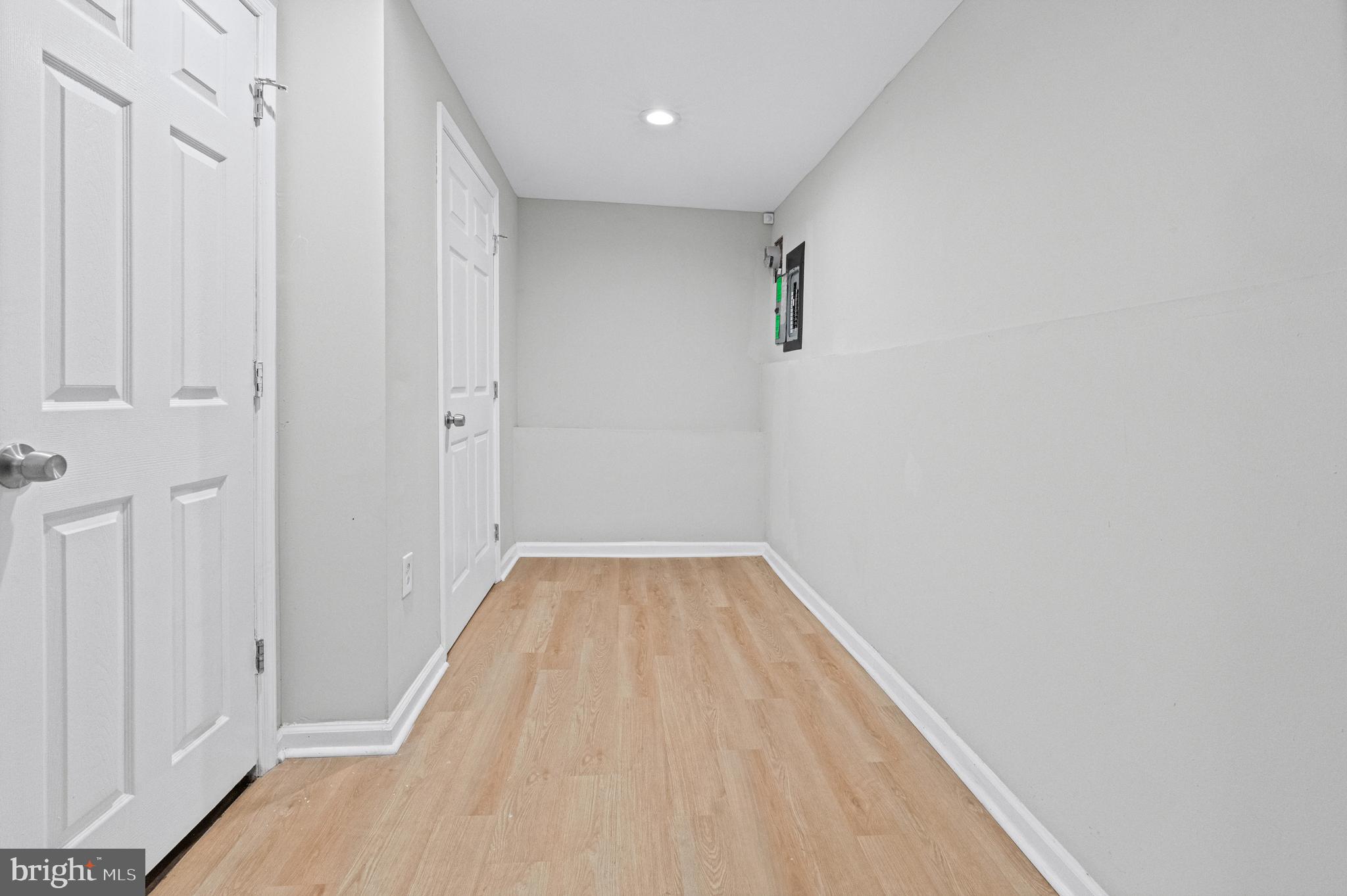BROADWAY EAST - Residential