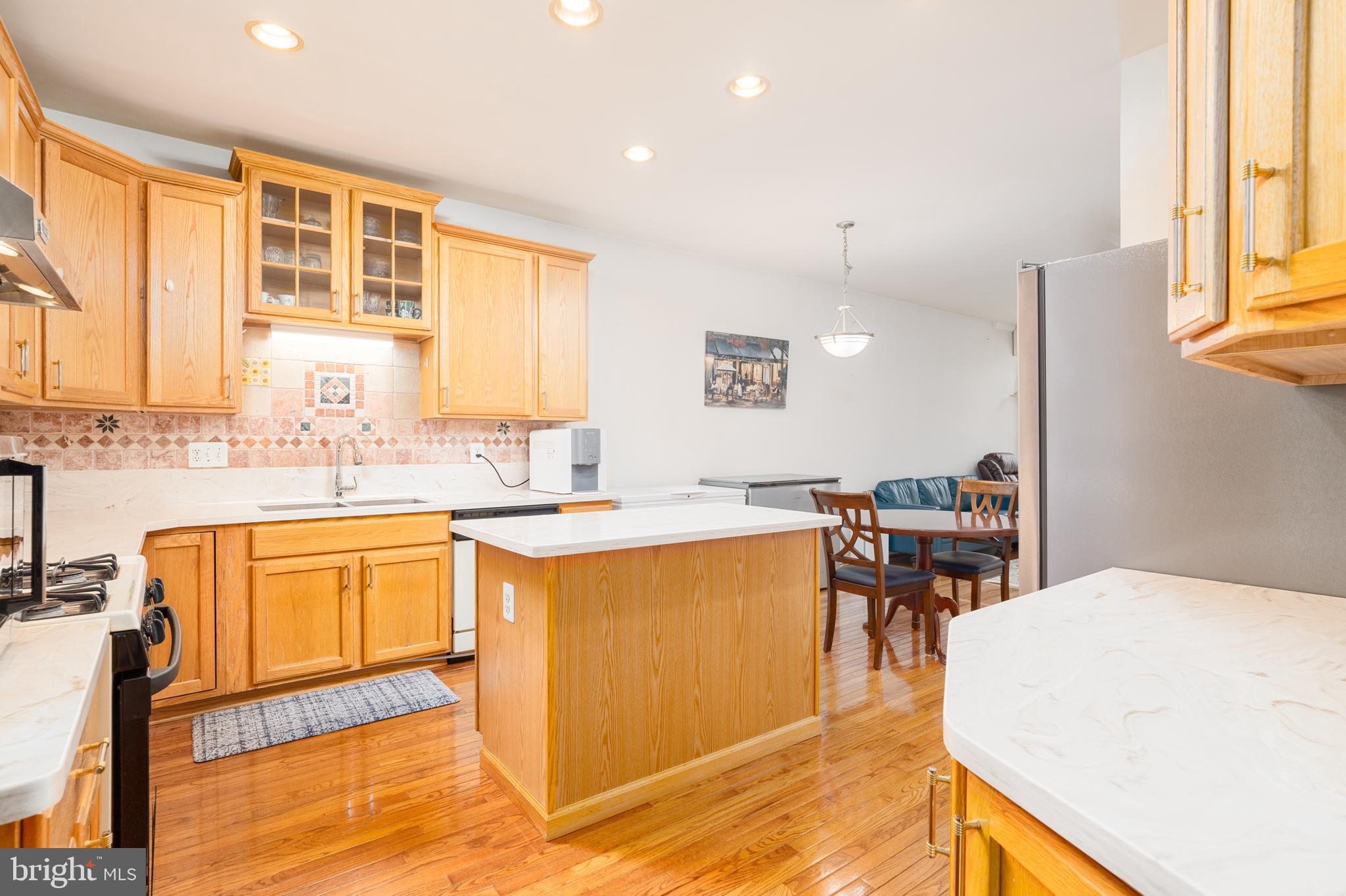 LORTON TOWN CNTR LANDBAY - Residential