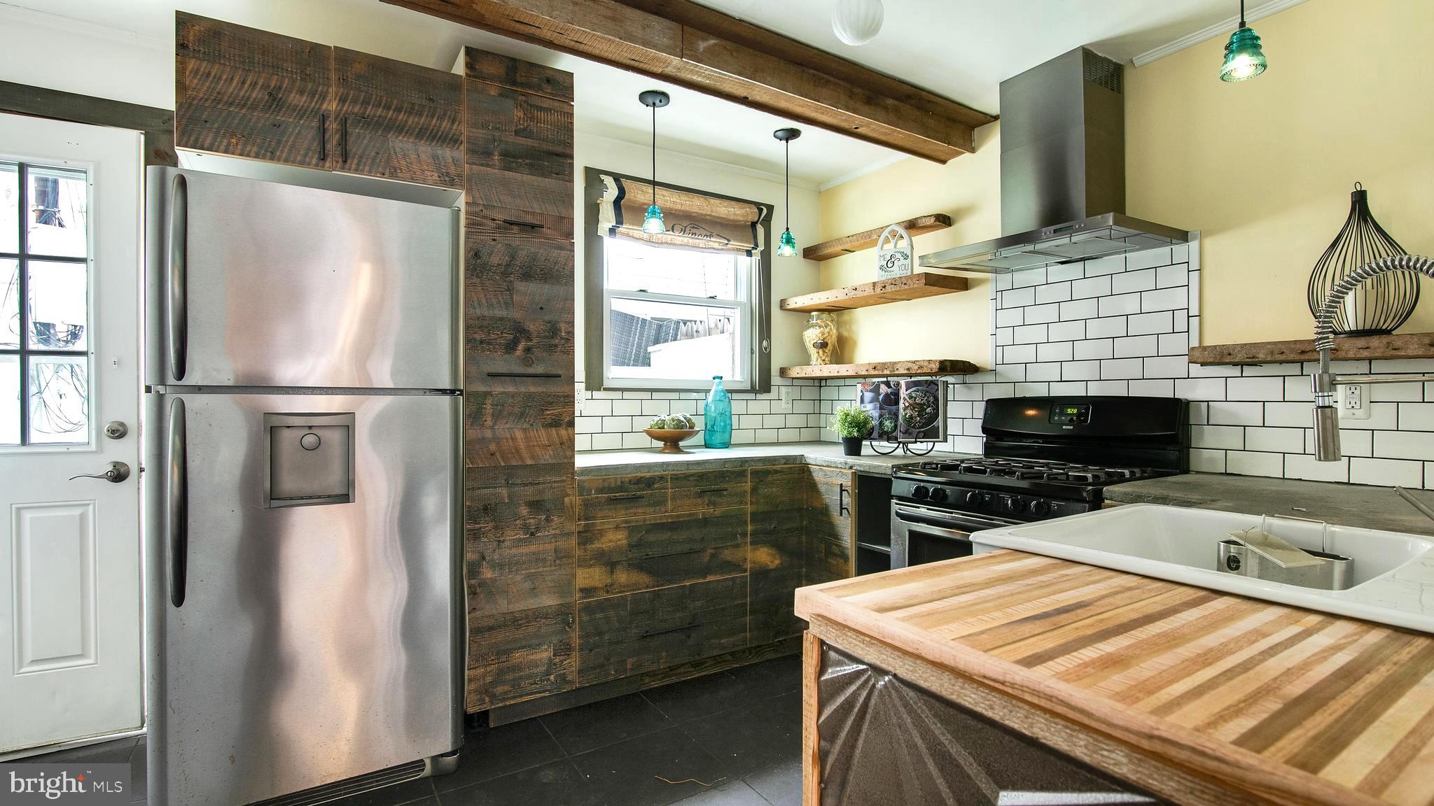 PASSYUNK SQUARE - Residential