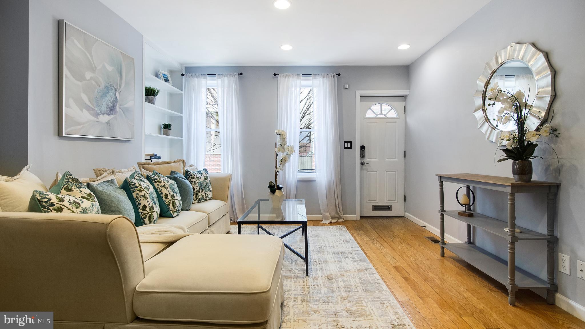 PASSYUNK SQUARE - Residential