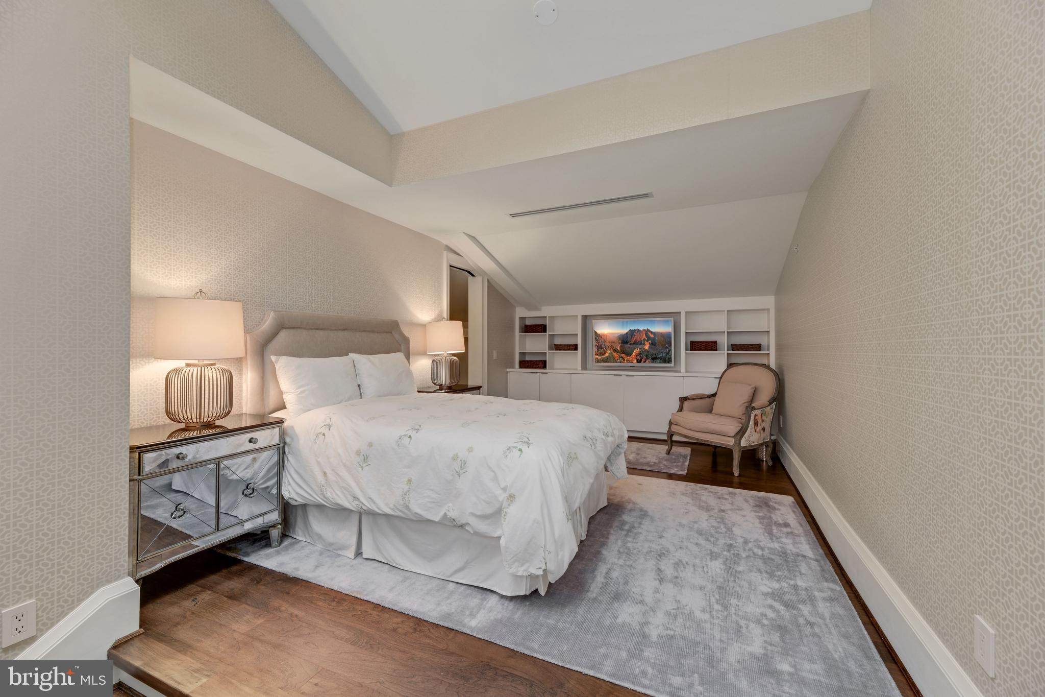 GEORGETOWN - Residential