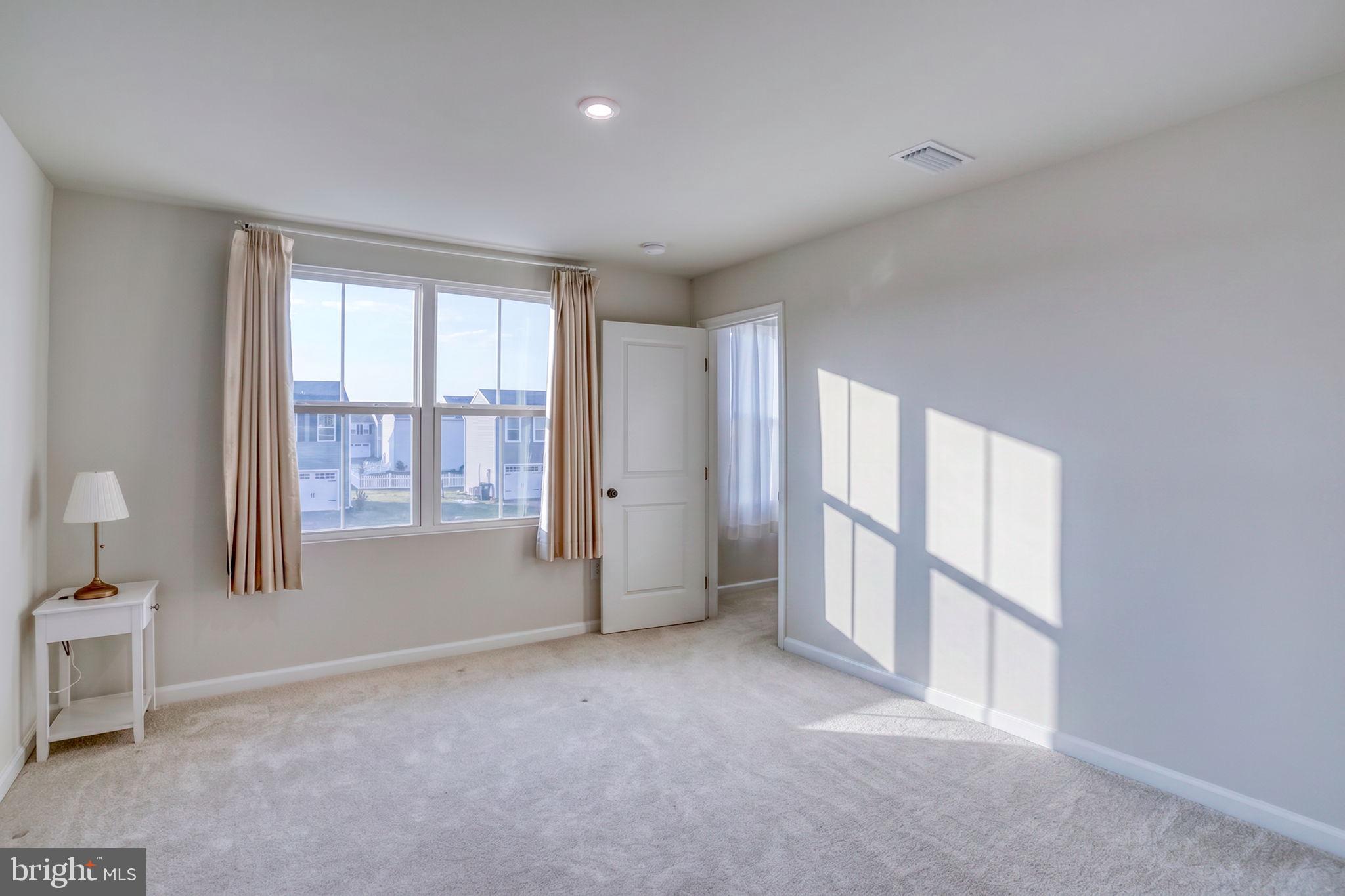 STONINGTON - Residential