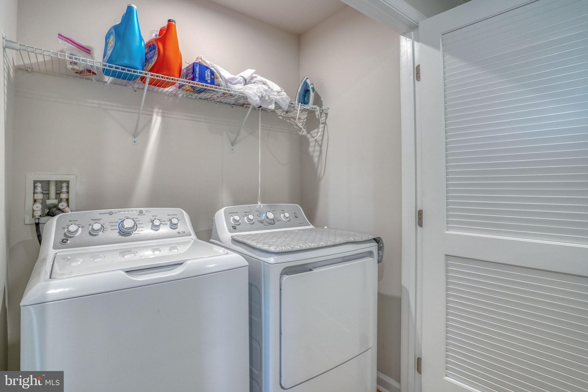 STONINGTON - Residential