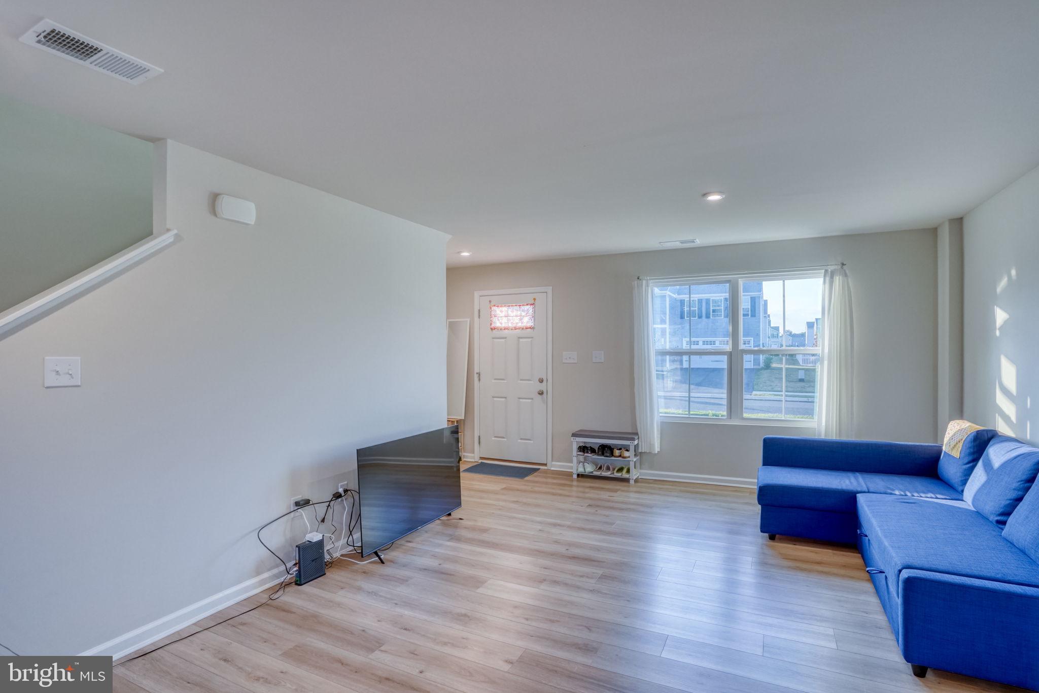 STONINGTON - Residential