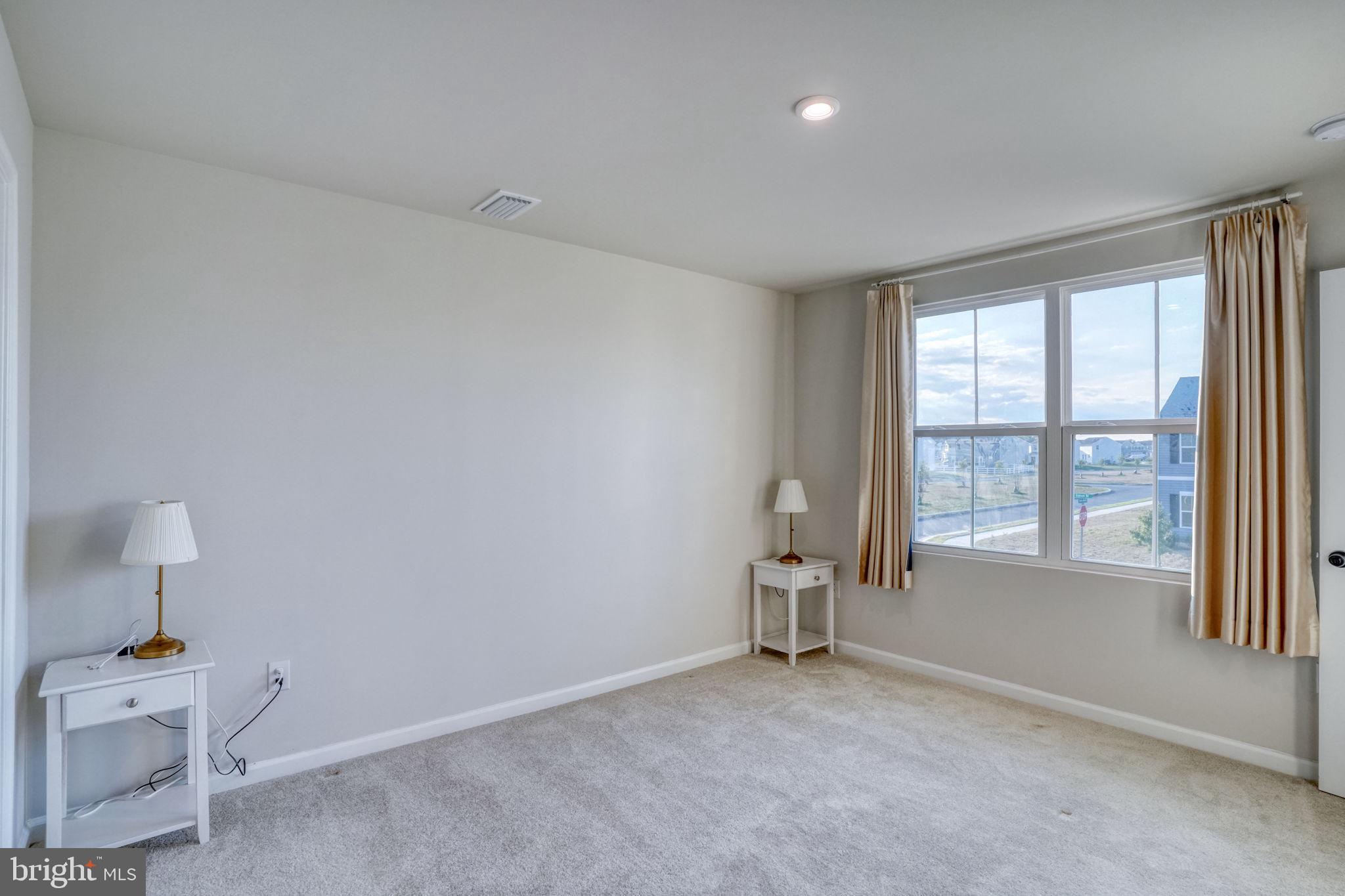 STONINGTON - Residential