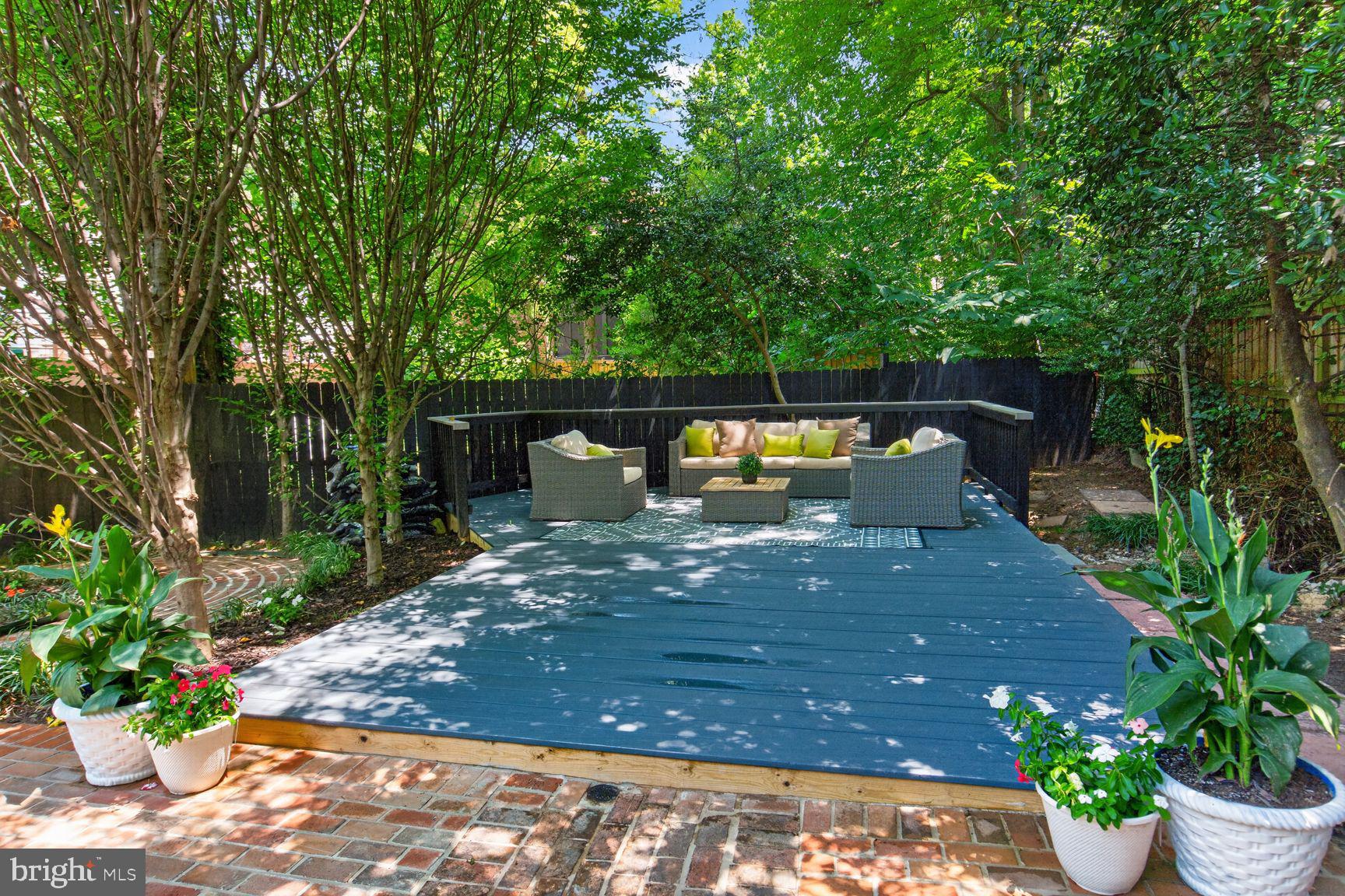 CHAIN BRIDGE FOREST - Residential
