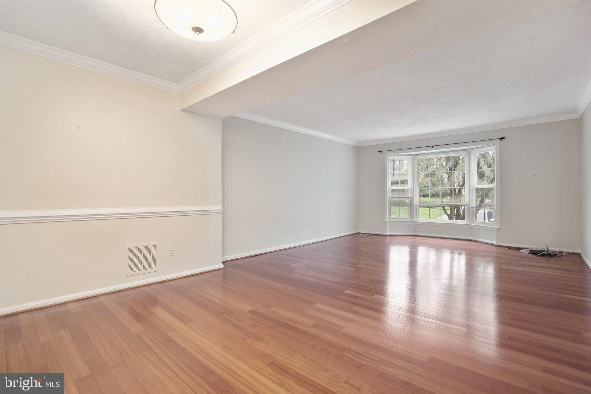 COUNTRY CREEK - Residential Lease