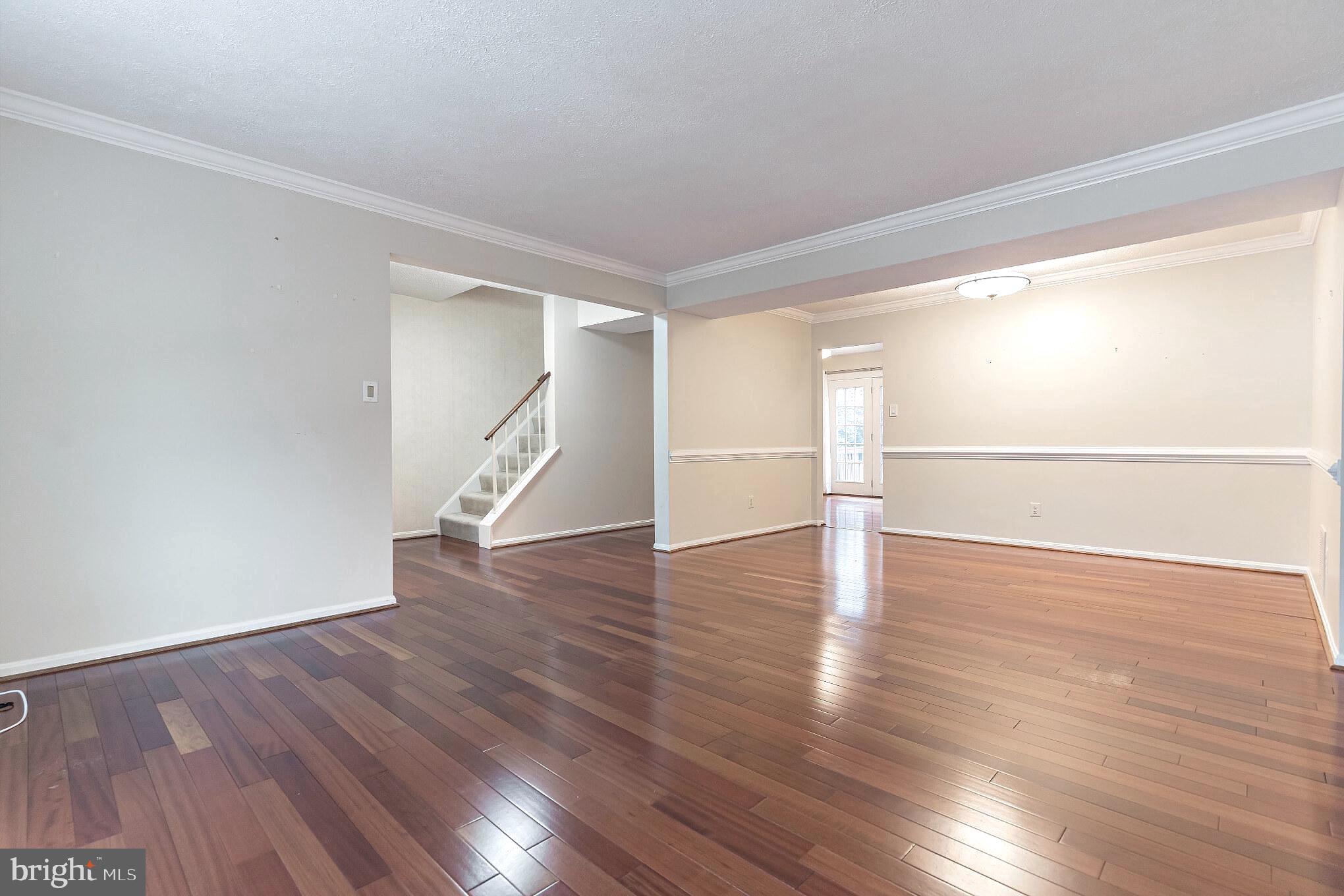 COUNTRY CREEK - Residential Lease