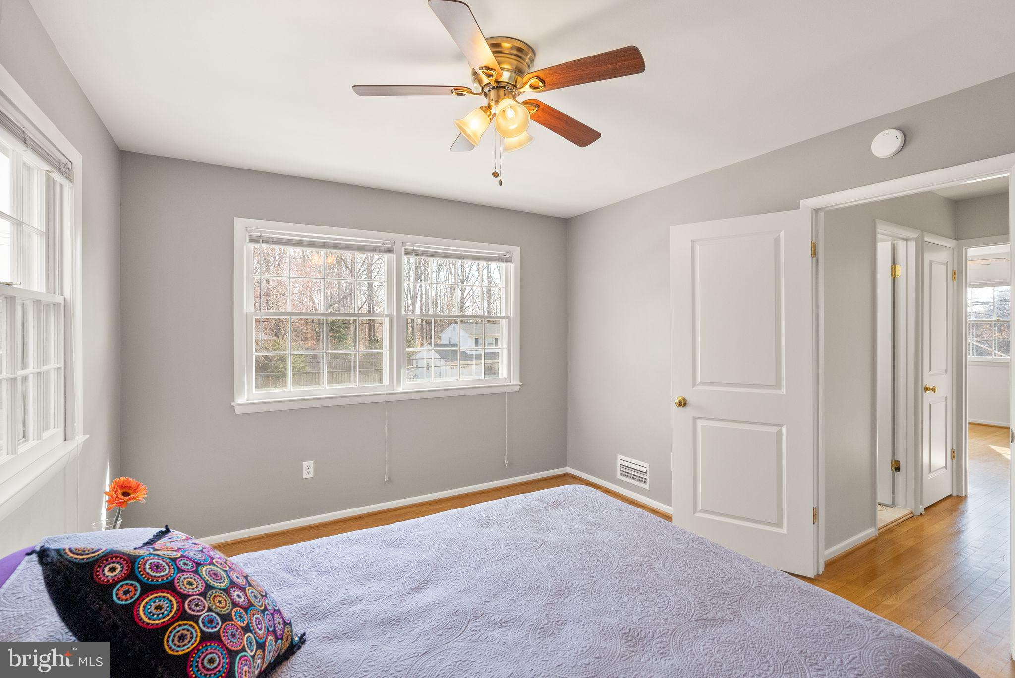 MOSBY WOODS - Residential