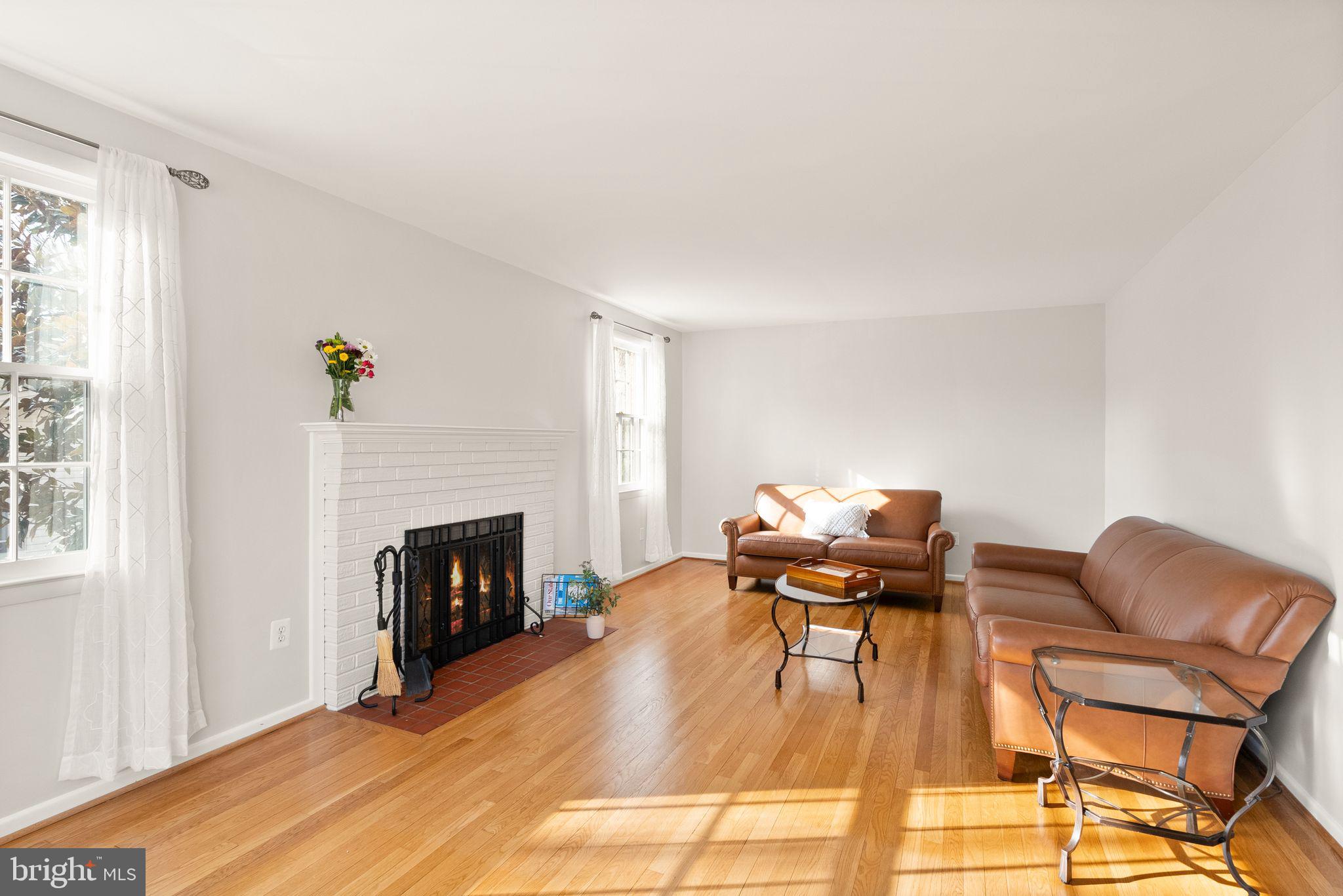 MOSBY WOODS - Residential