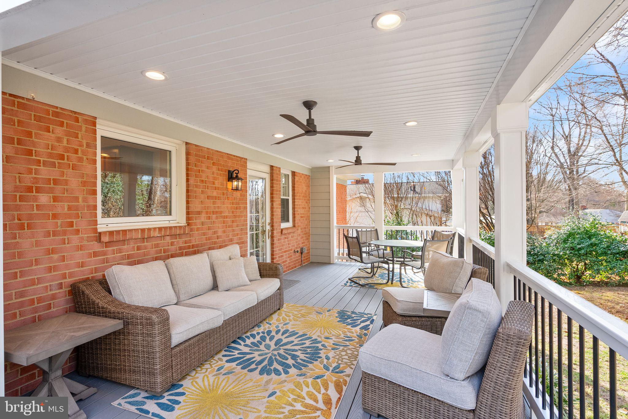 MOSBY WOODS - Residential