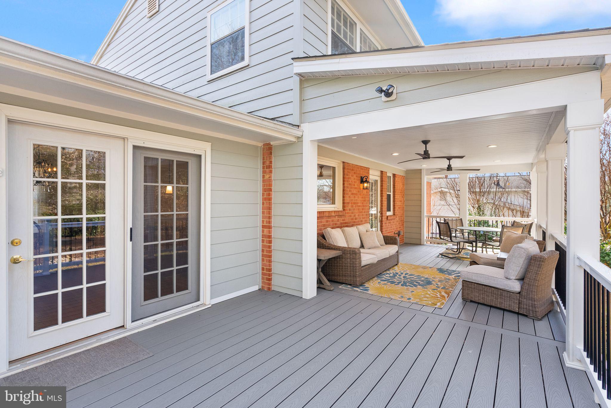MOSBY WOODS - Residential