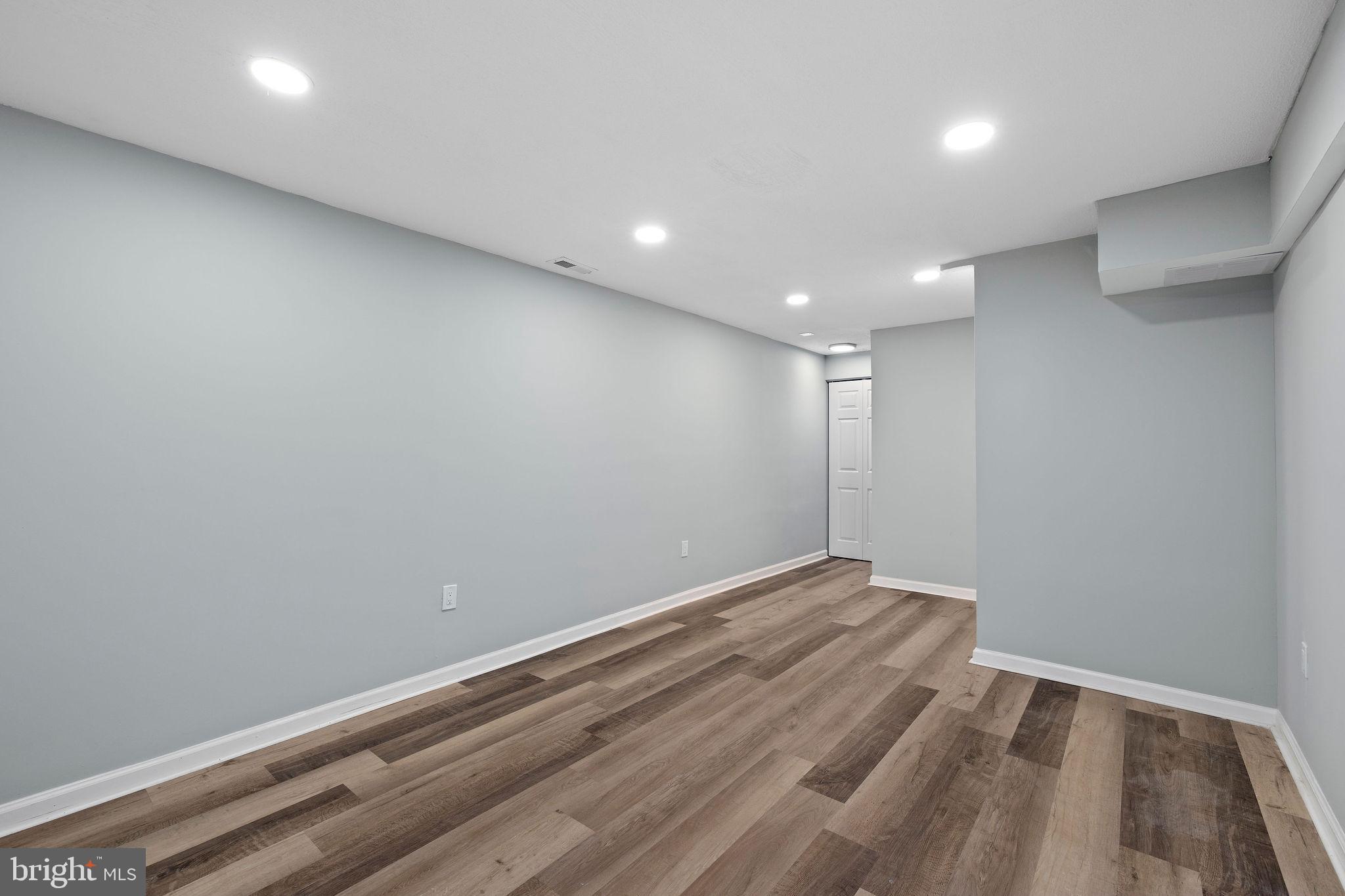 MARLBORO MEADOWS - Residential