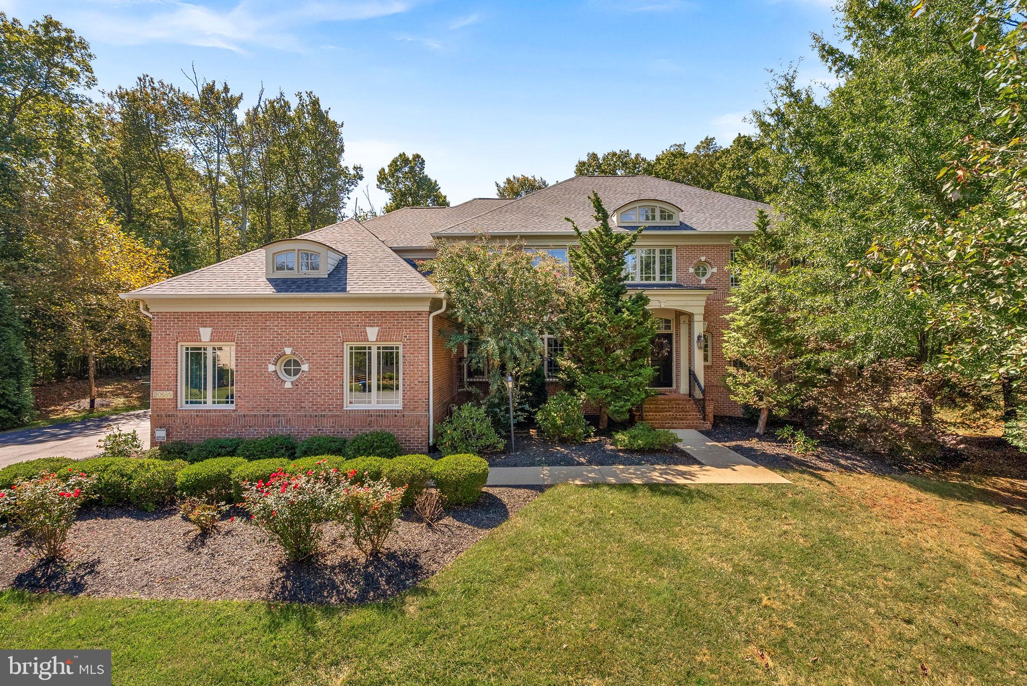 RED CEDAR WEST - Residential
