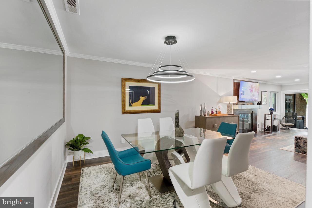 HARBOR POINT - Residential Lease