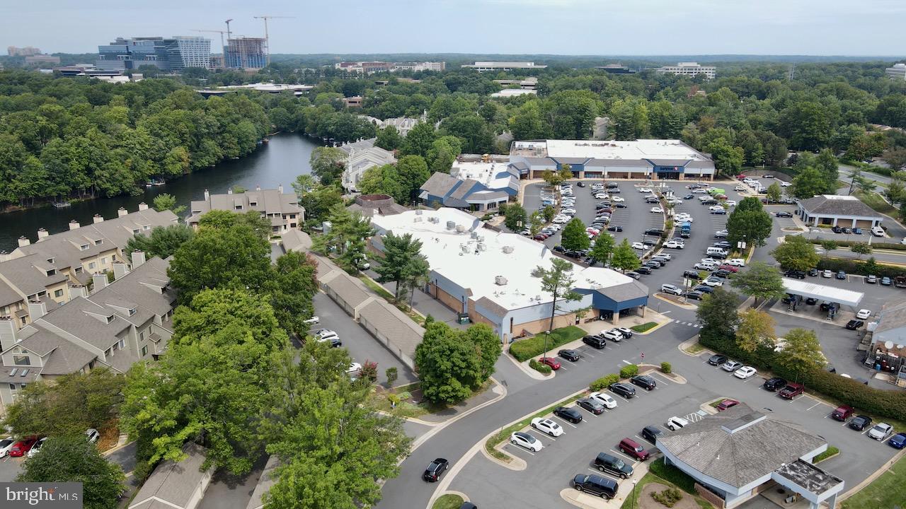 HARBOR POINT - Residential Lease