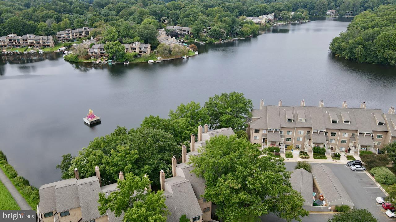 HARBOR POINT - Residential Lease