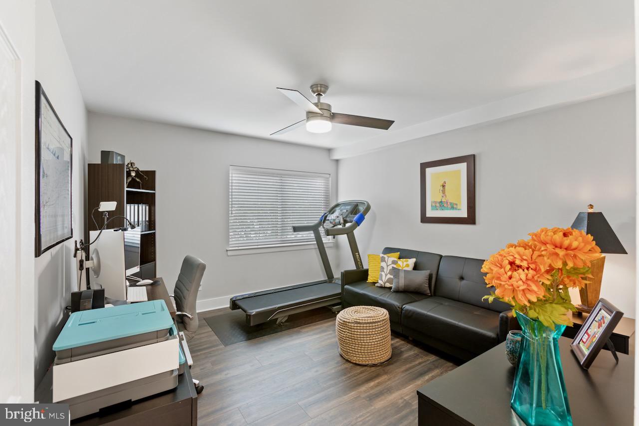 HARBOR POINT - Residential Lease