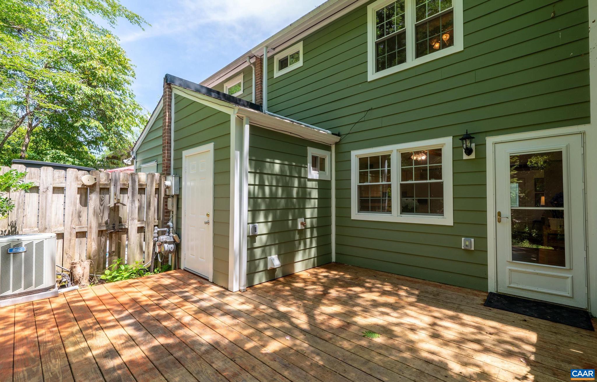 SHERWOOD MANOR - Residential