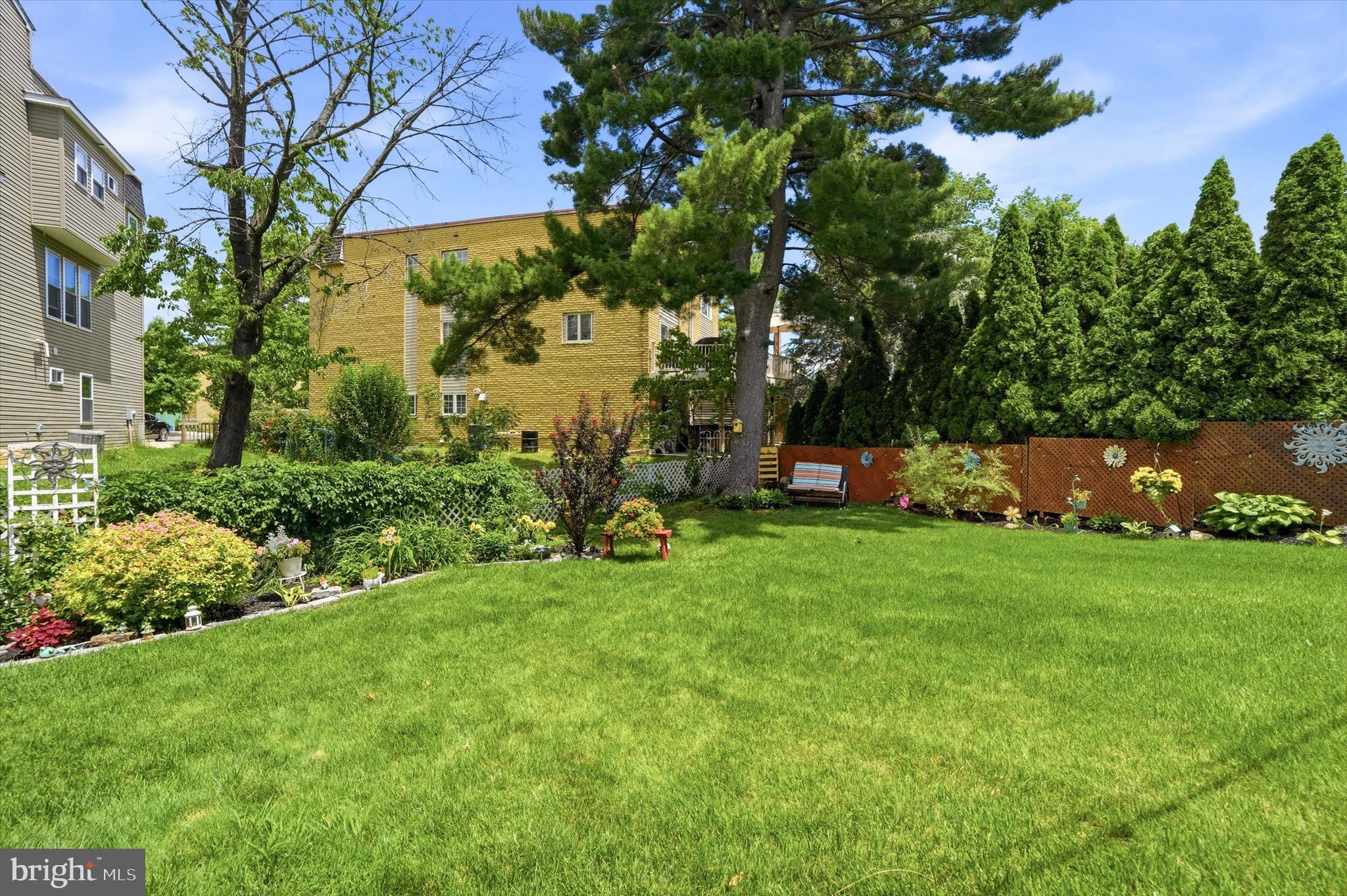 BUSTLETON - Residential