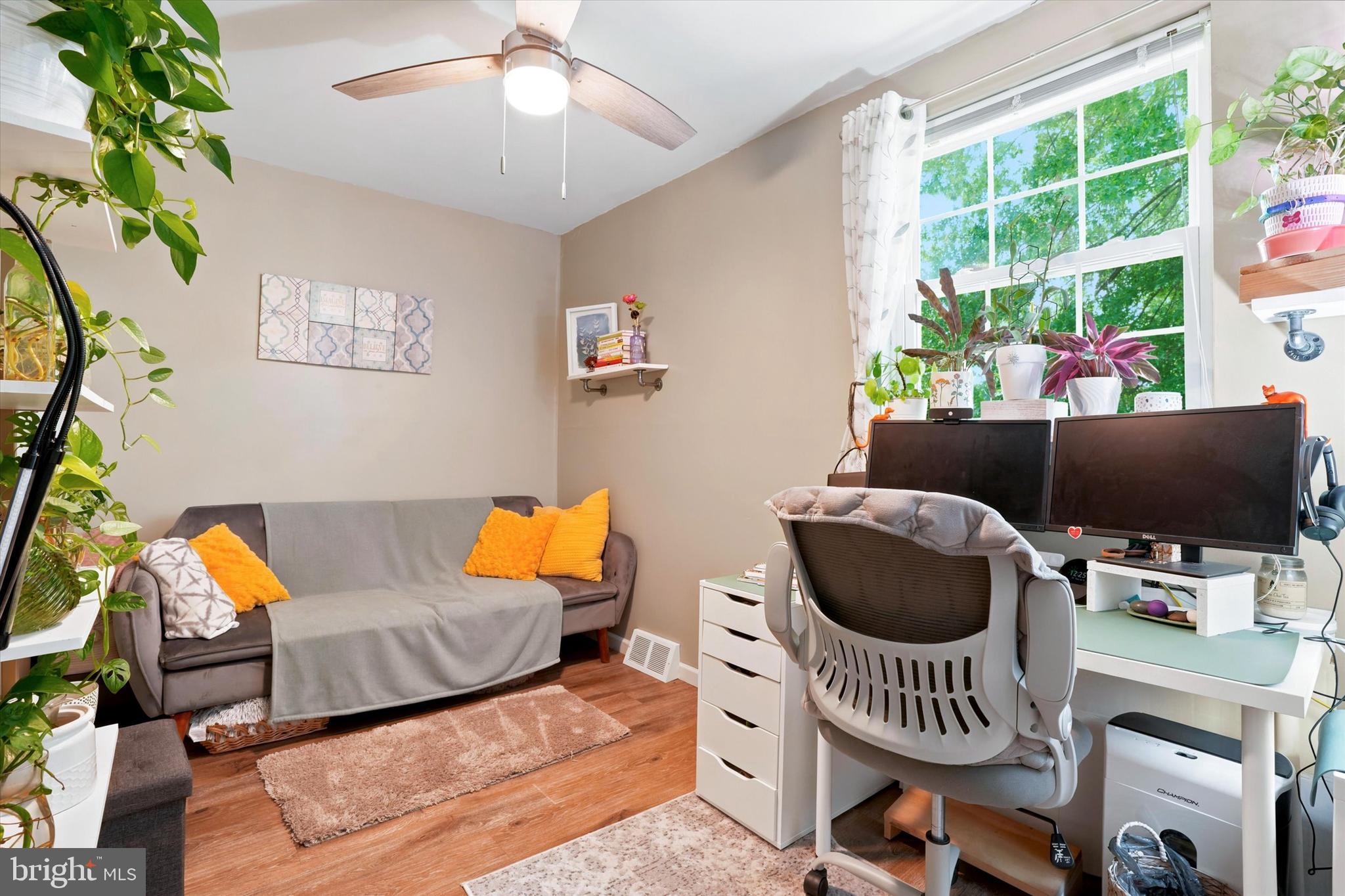 BUSTLETON - Residential