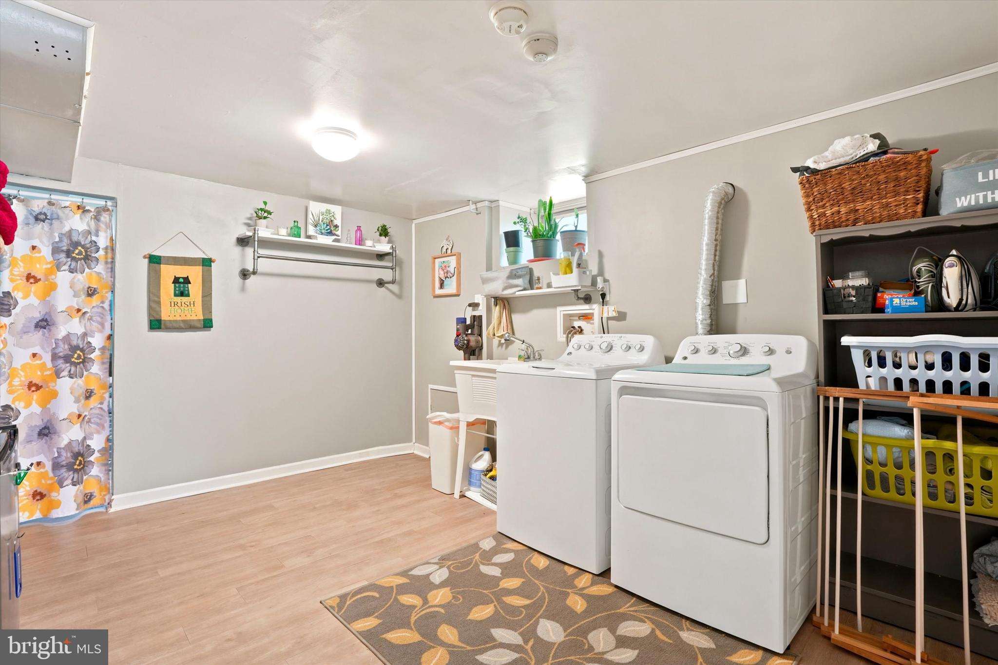 BUSTLETON - Residential
