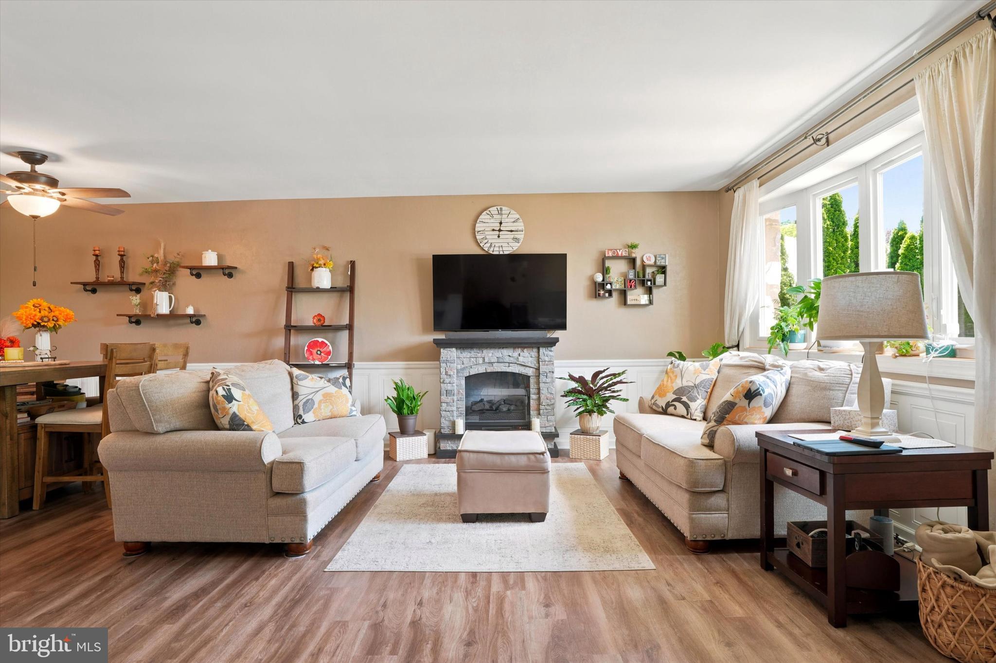 BUSTLETON - Residential