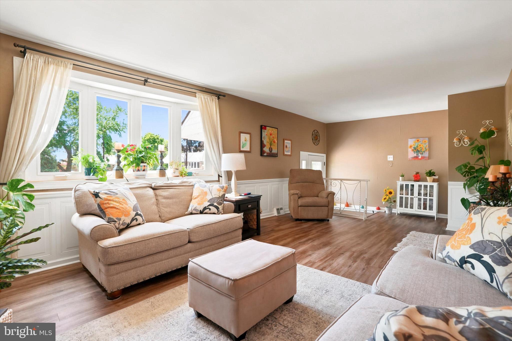 BUSTLETON - Residential