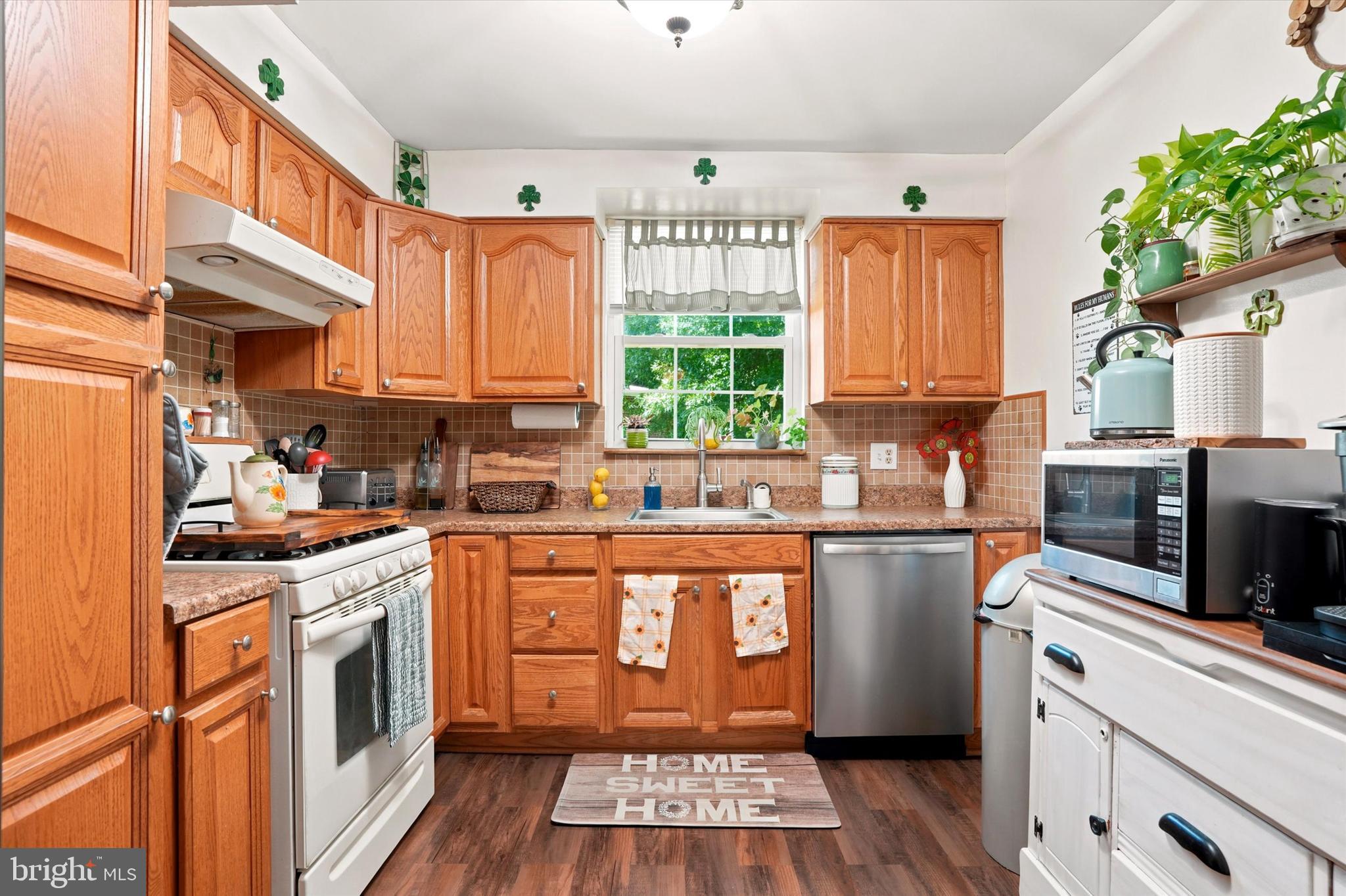 BUSTLETON - Residential