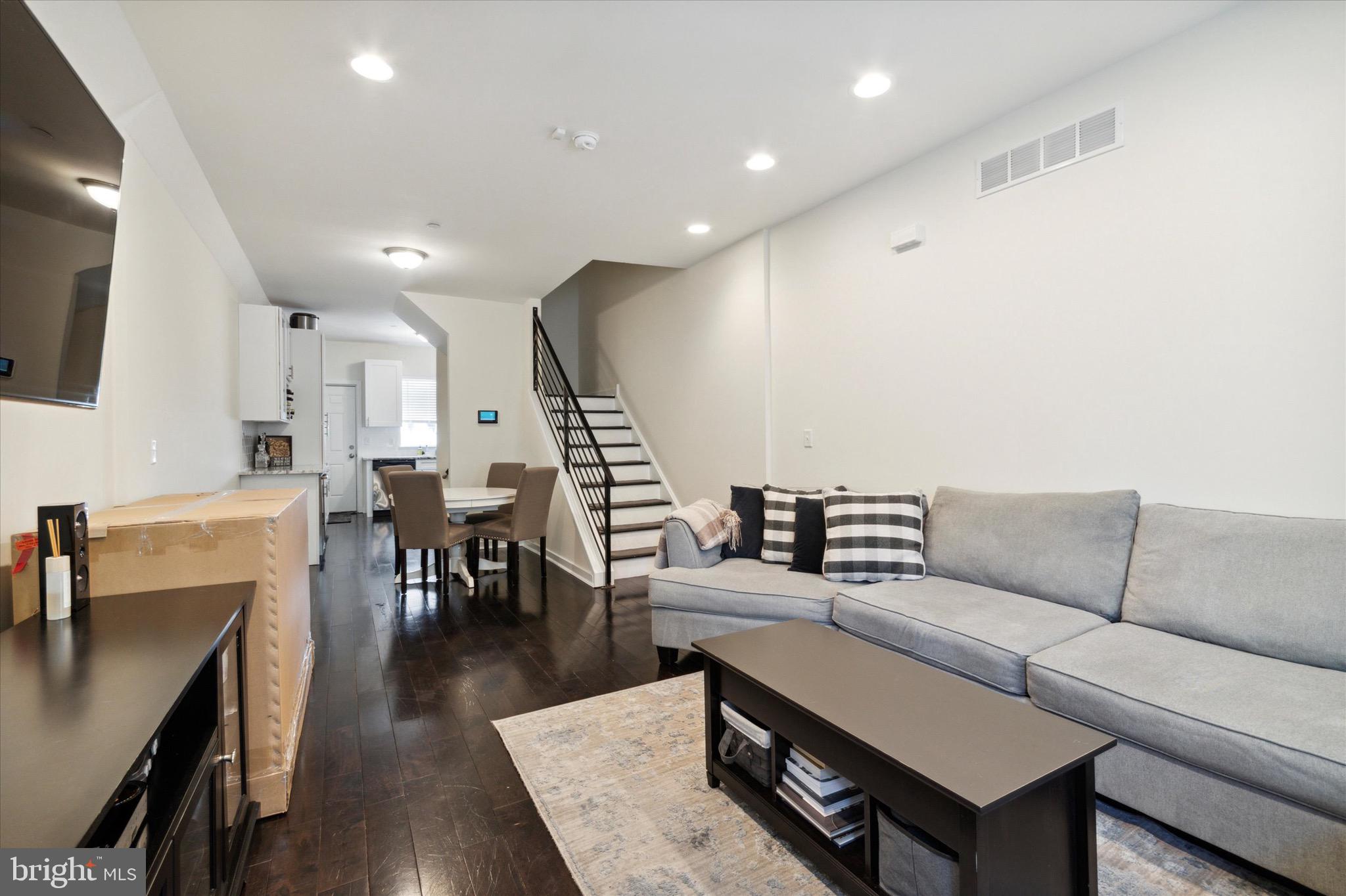 FISHTOWN - Residential Lease