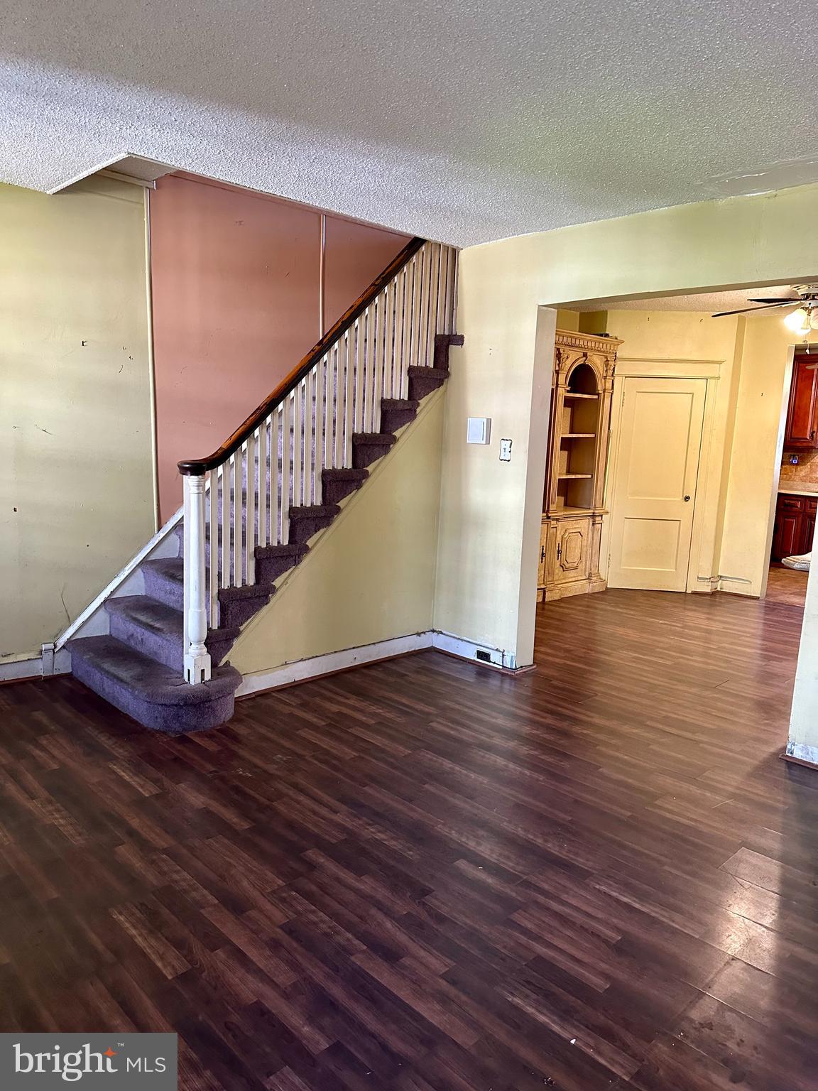 WEST OAK LANE - Residential