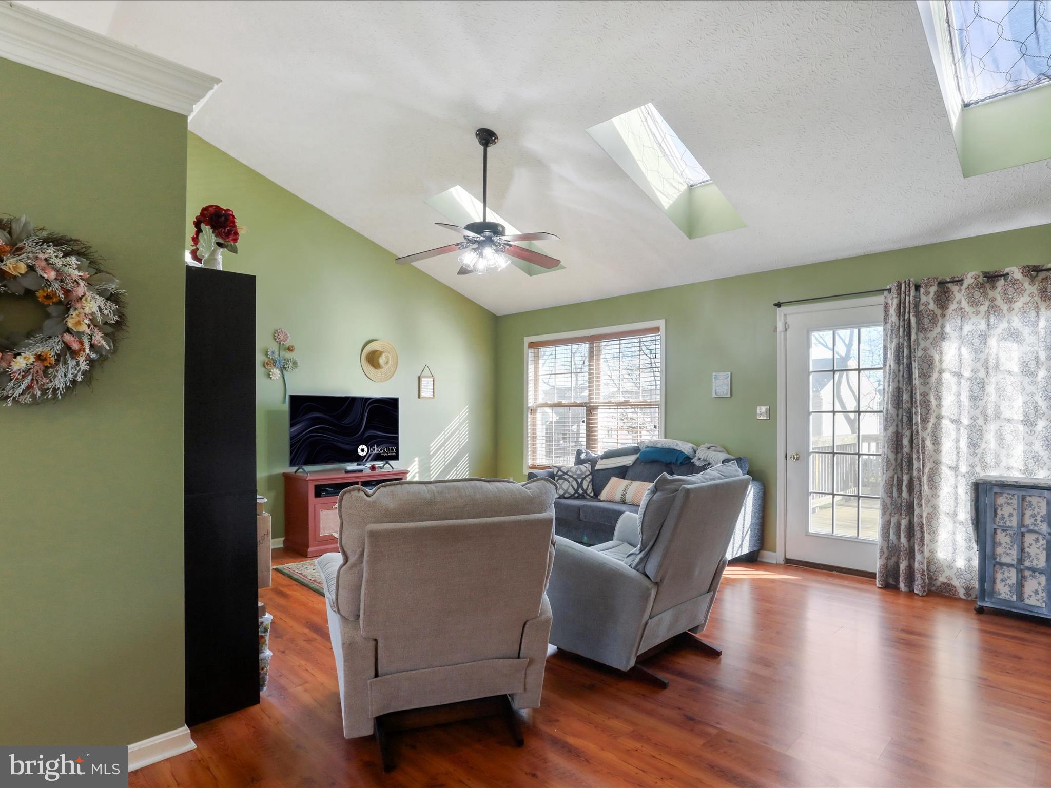 LAUREL RIDGE - Residential