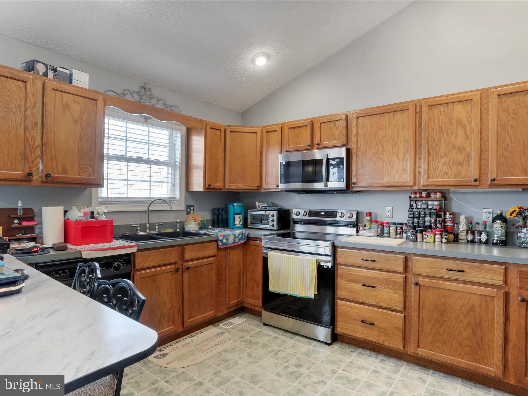 LAUREL RIDGE - Residential