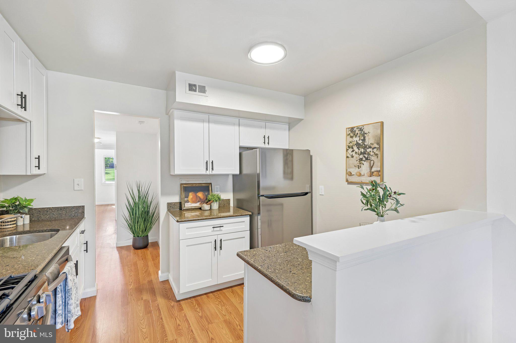 VILLAGE OF WILDE LAKE - Residential