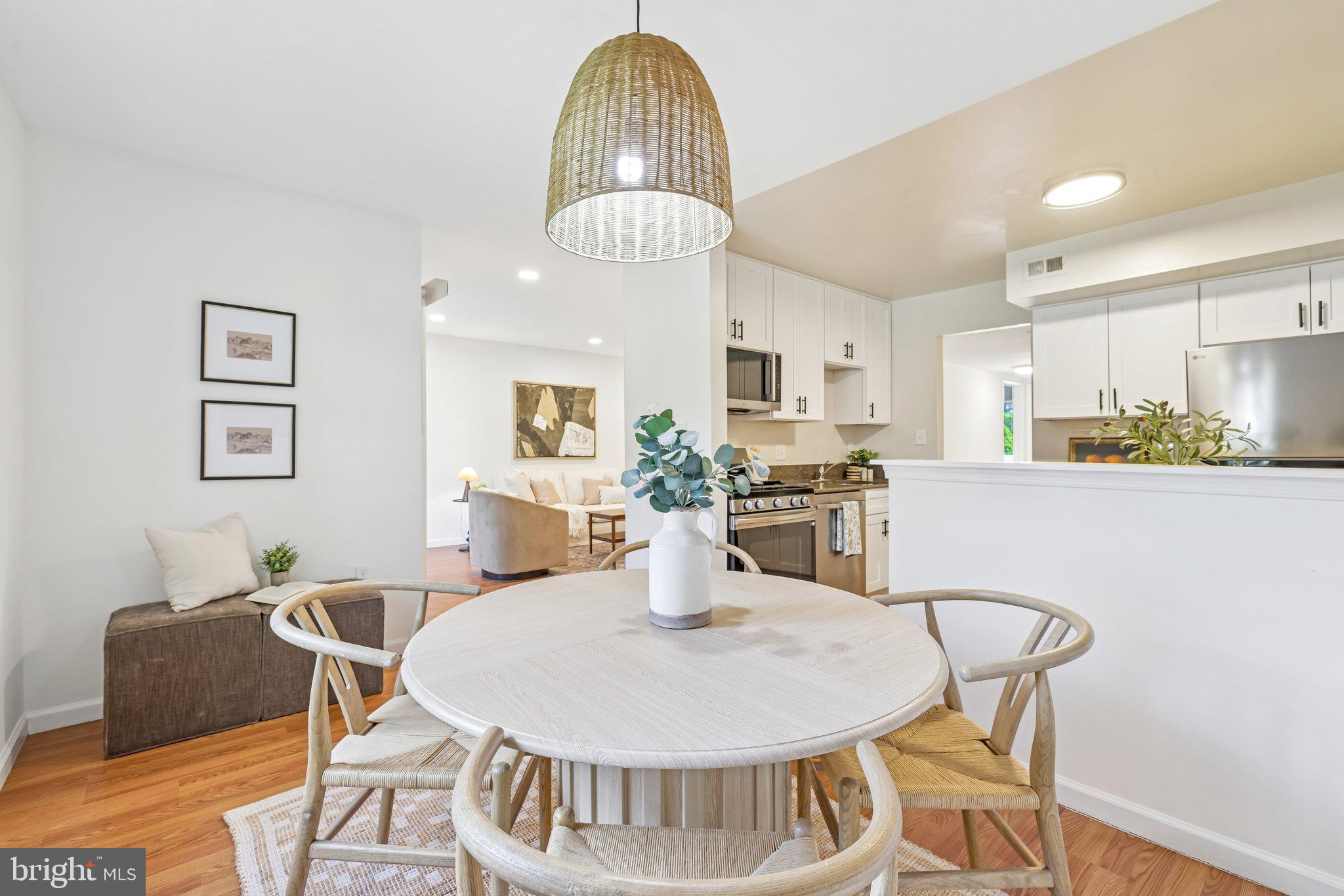 VILLAGE OF WILDE LAKE - Residential