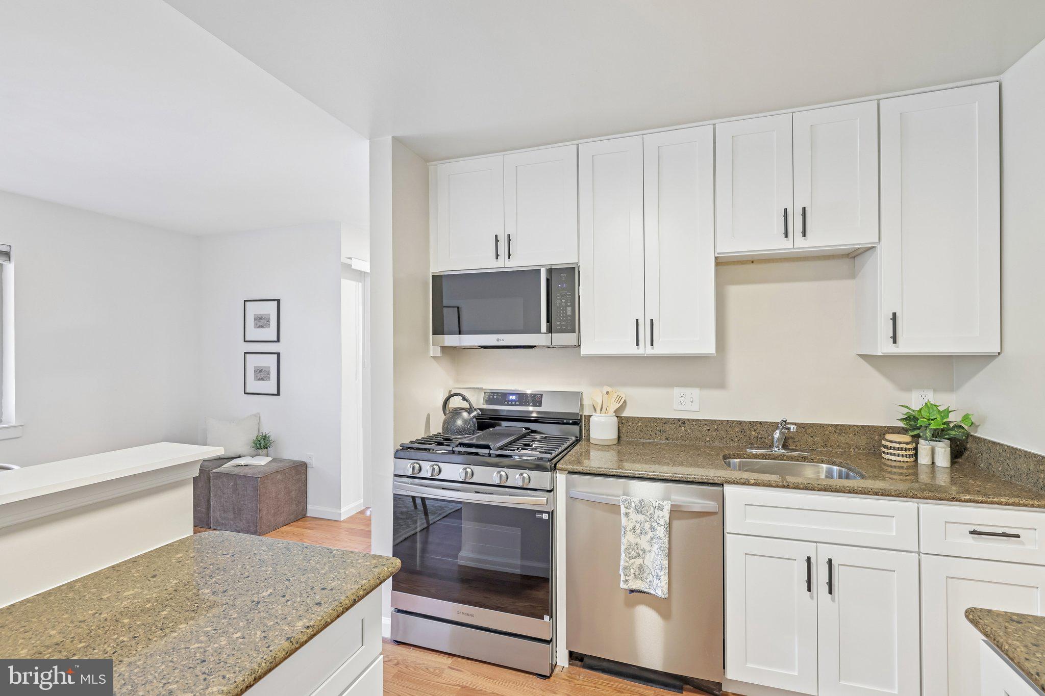 VILLAGE OF WILDE LAKE - Residential
