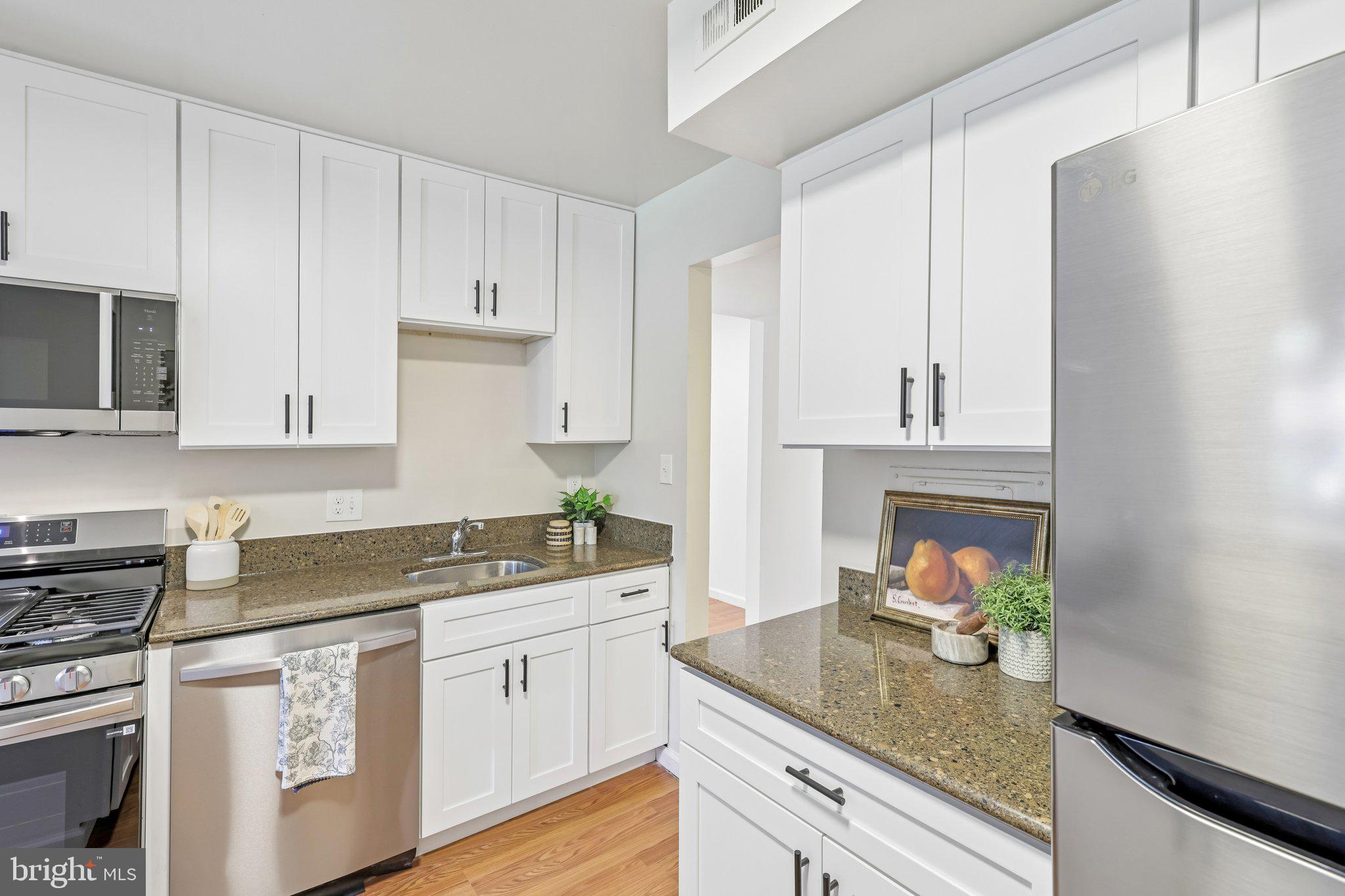 VILLAGE OF WILDE LAKE - Residential