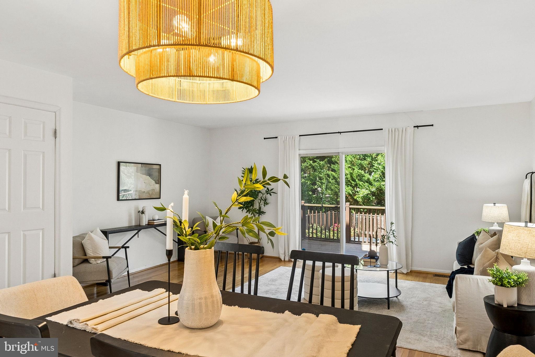 HUNTERS RUN - Residential