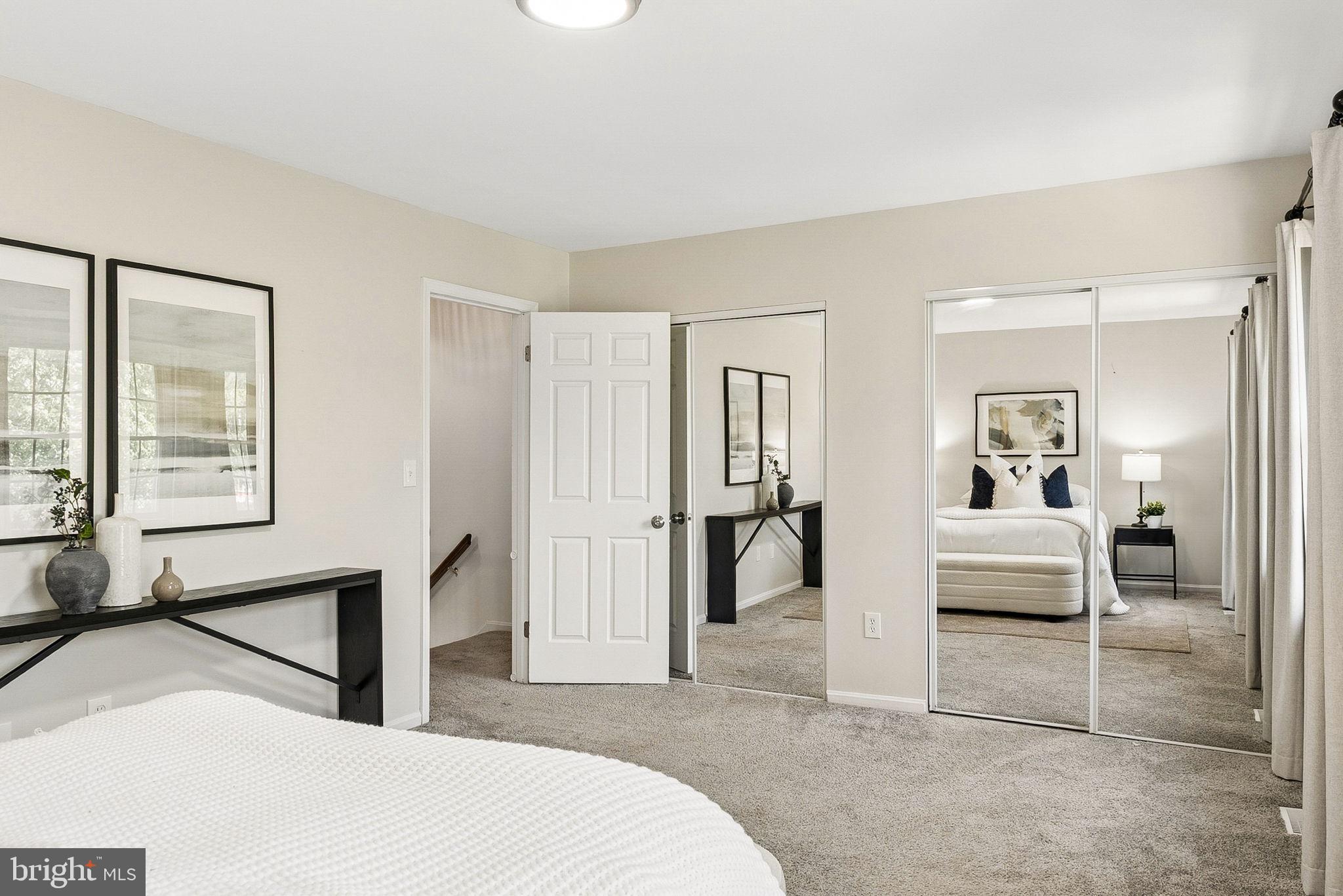 HUNTERS RUN - Residential