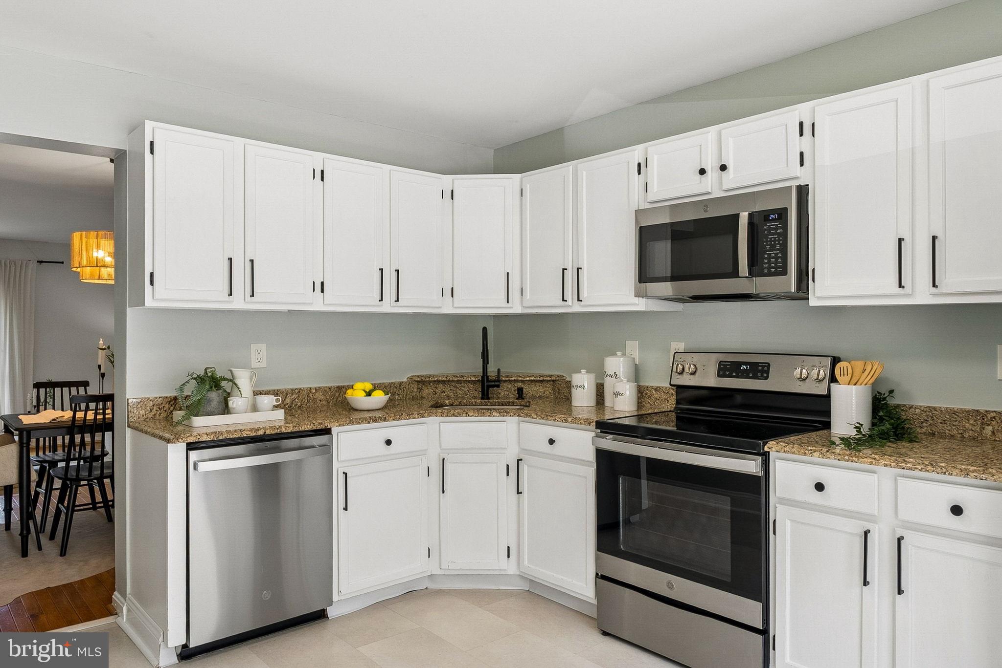 HUNTERS RUN - Residential