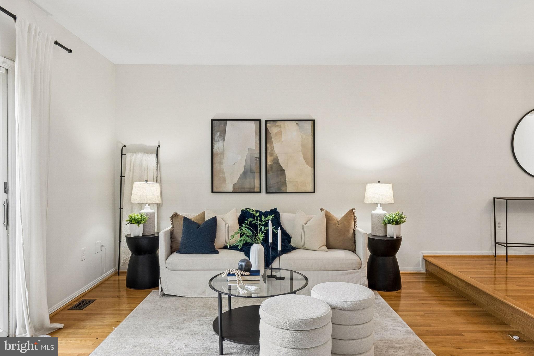 HUNTERS RUN - Residential