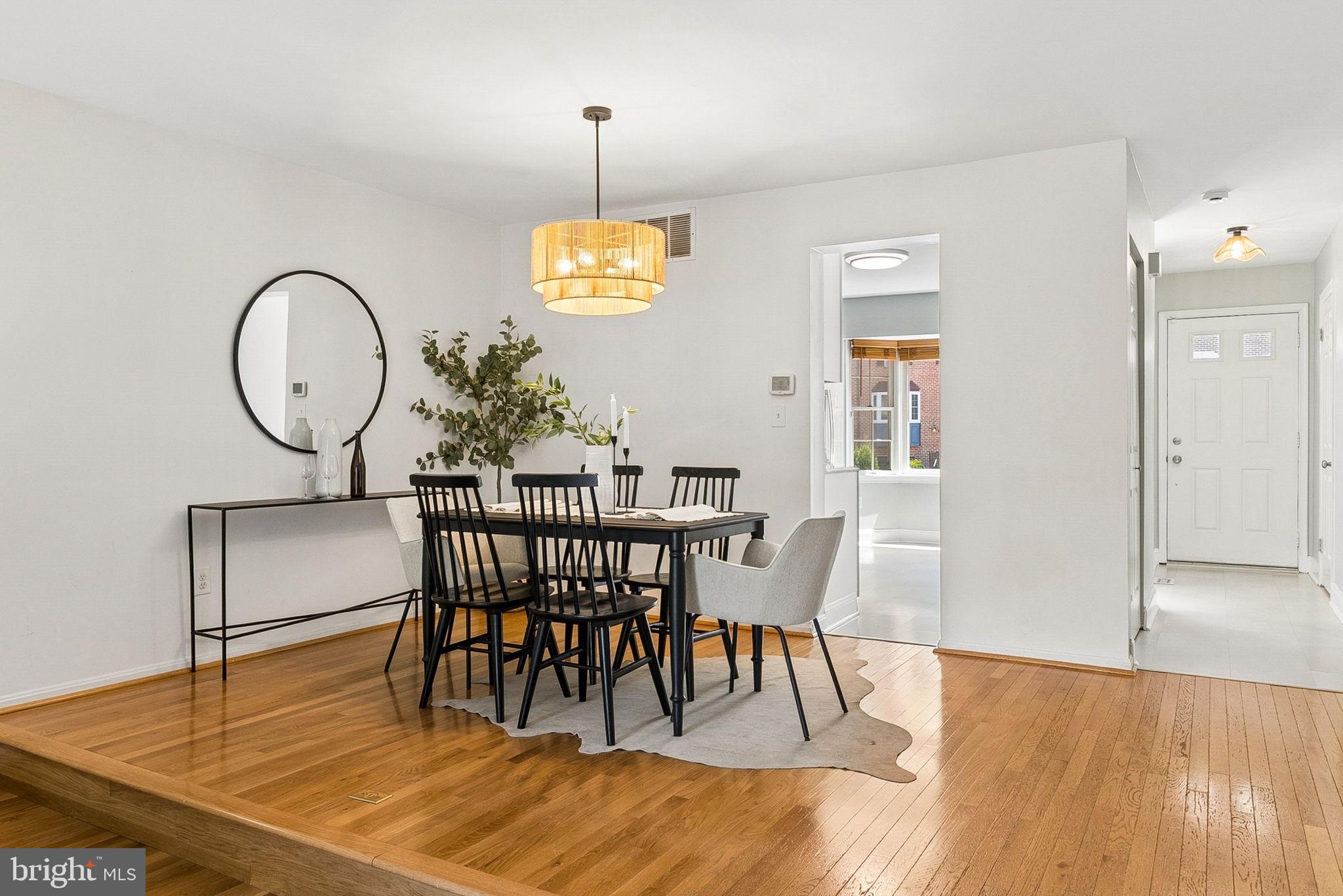 HUNTERS RUN - Residential