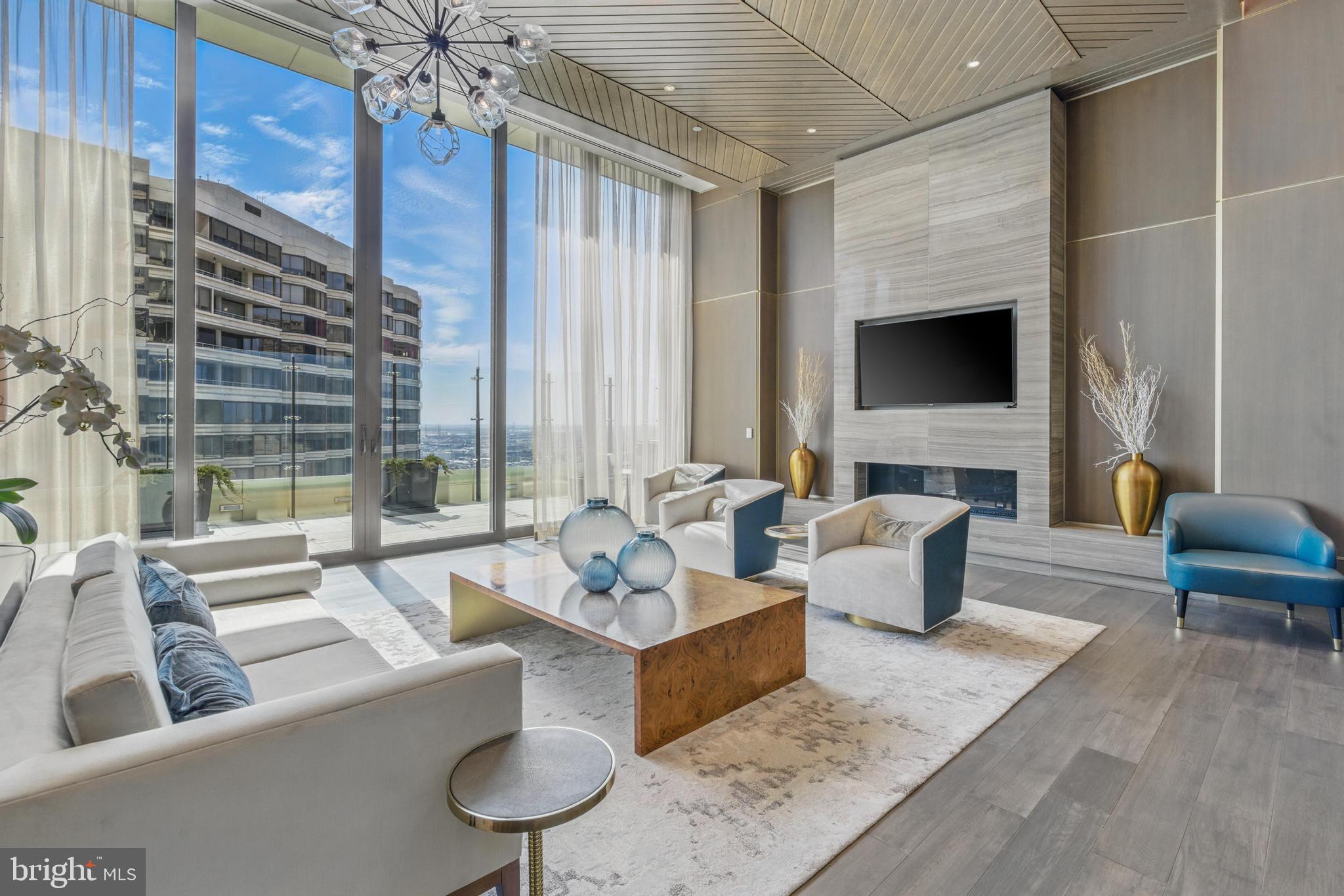 RITTENHOUSE SQUARE - Residential