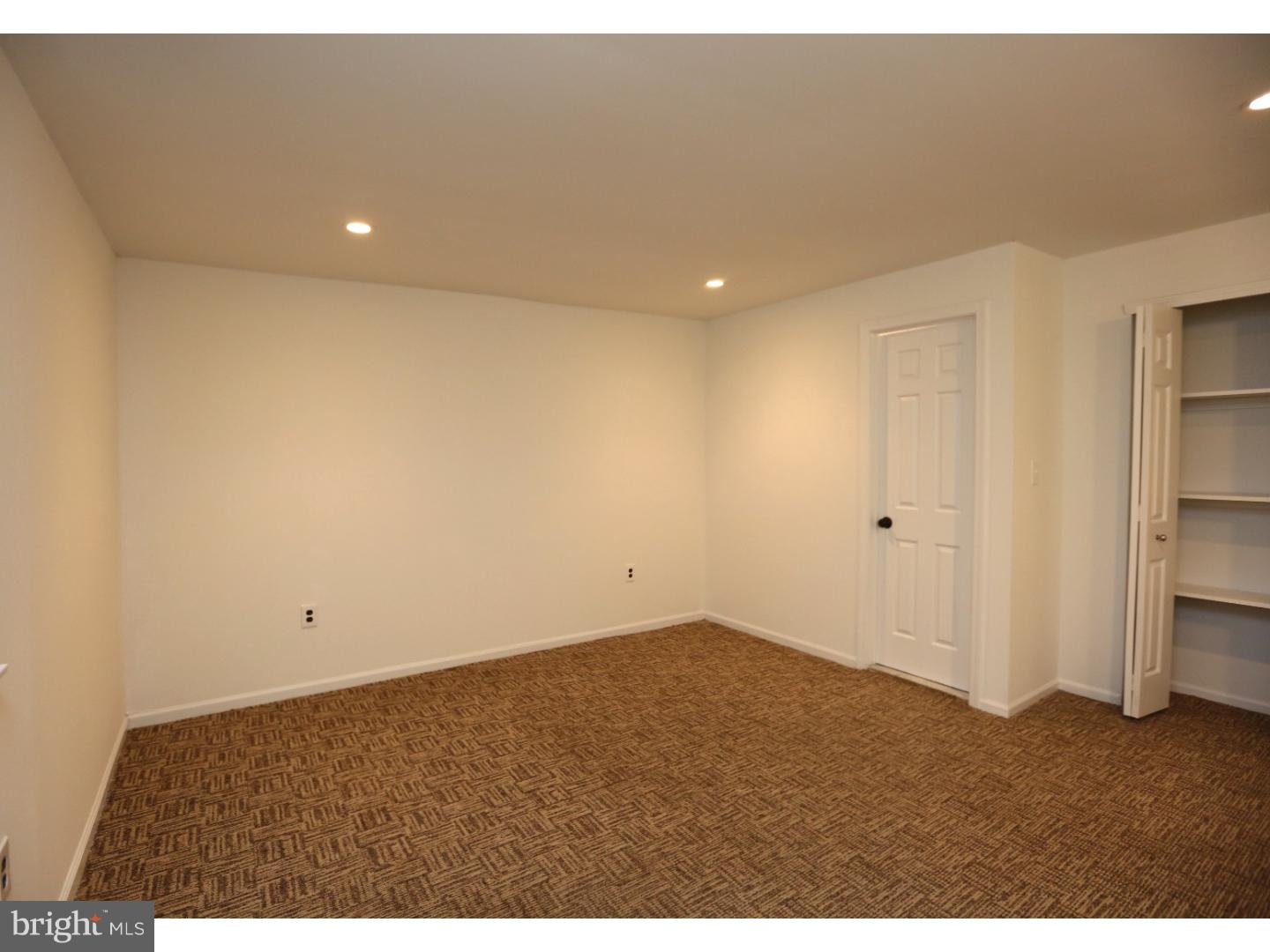 QUEEN VILLAGE - Residential Lease