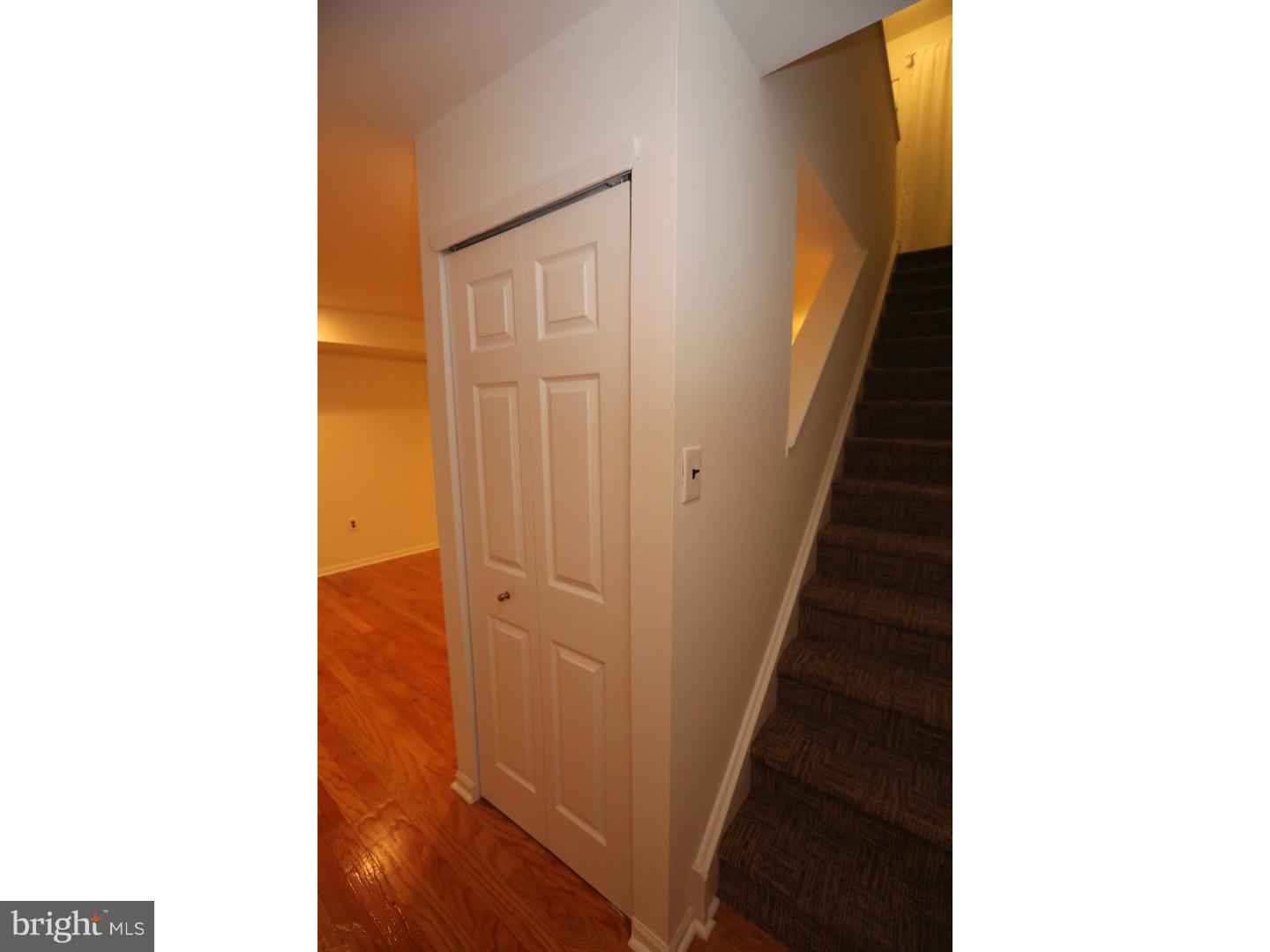 QUEEN VILLAGE - Residential Lease