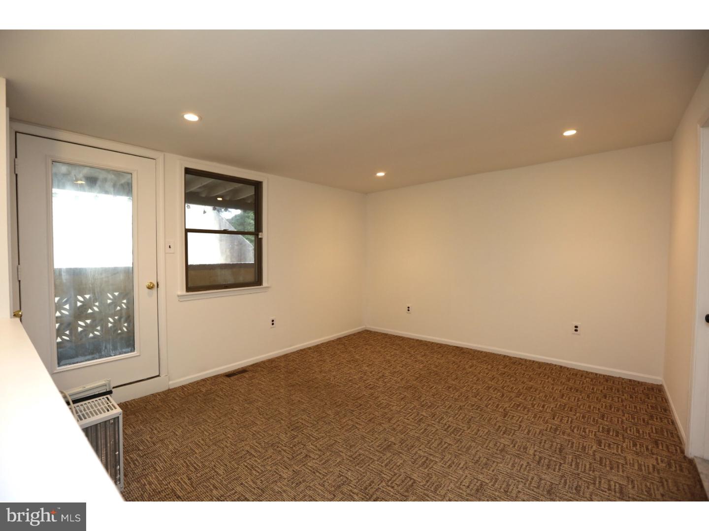 QUEEN VILLAGE - Residential Lease
