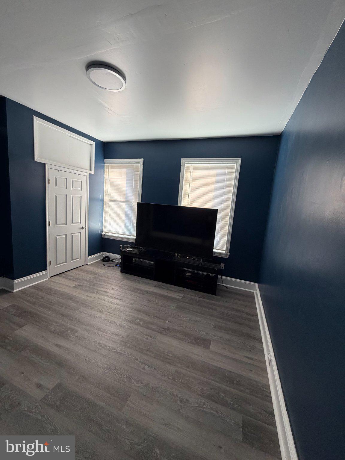 PORT RICHMOND - Residential
