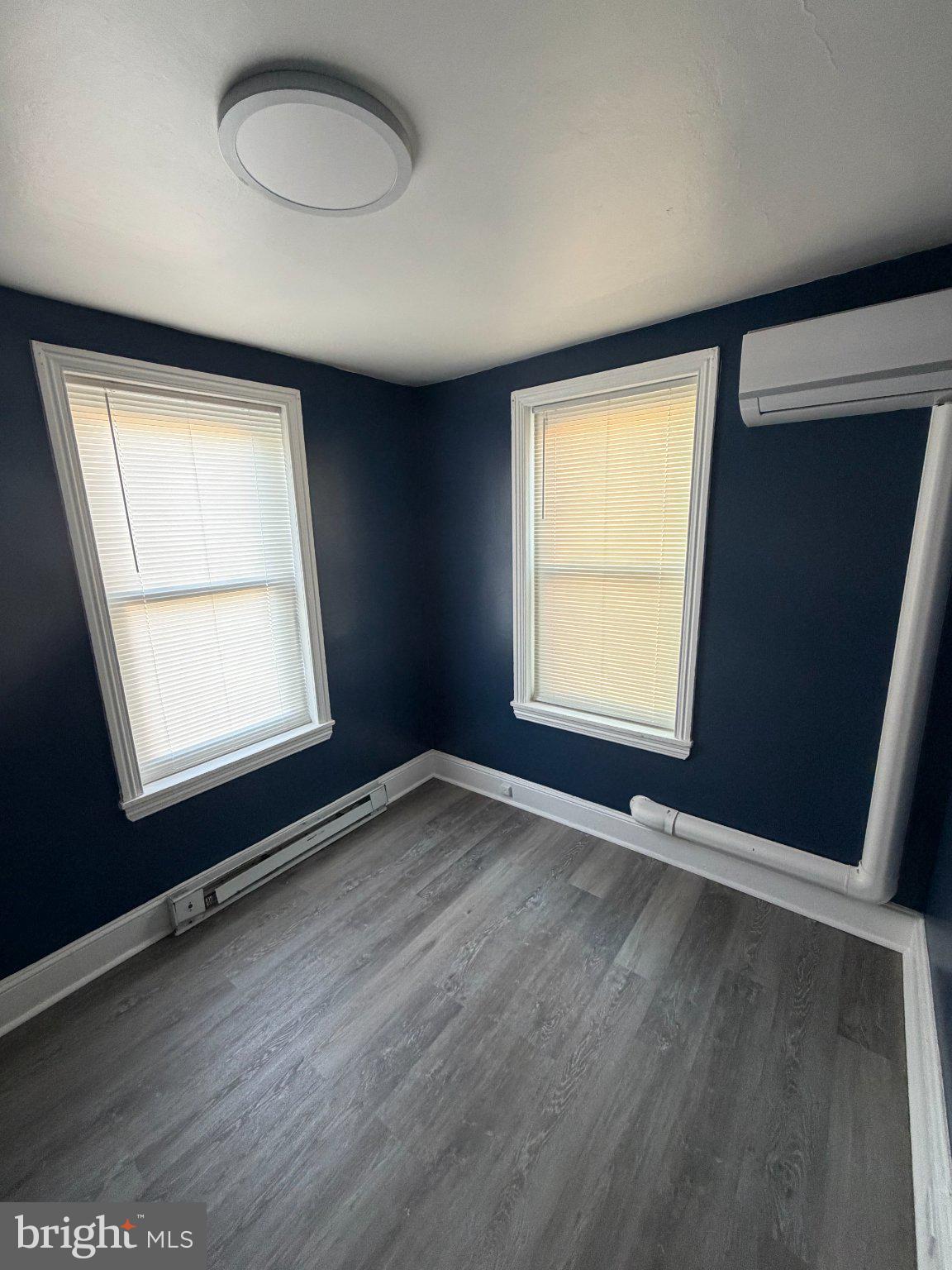 PORT RICHMOND - Residential