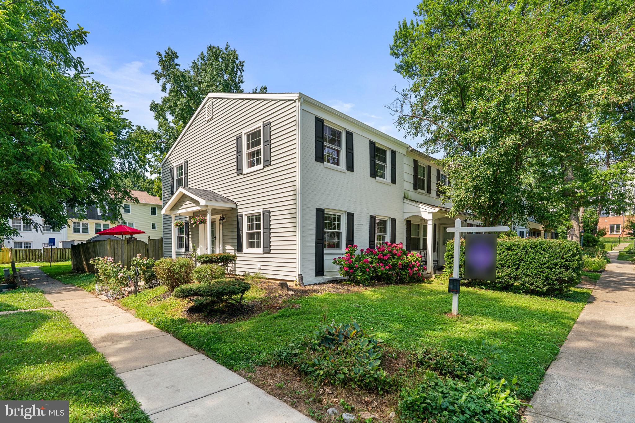 VILLAGE OF HARPERS CHOICE - Residential