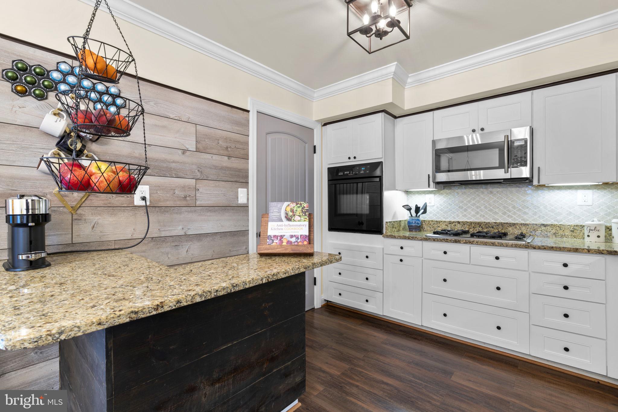 VILLAGE OF HARPERS CHOICE - Residential